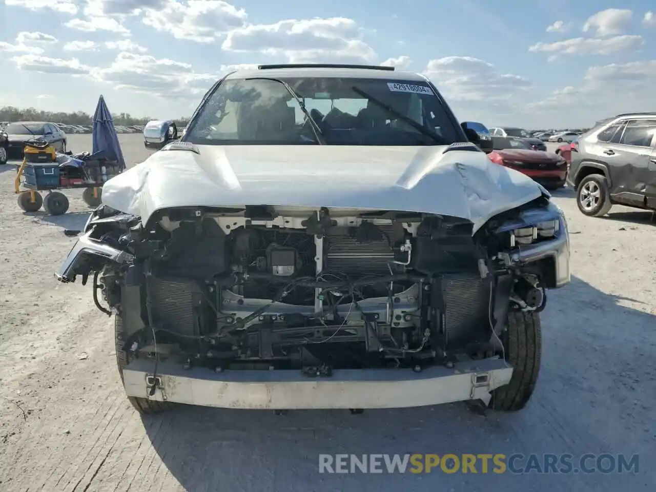 5 Photograph of a damaged car 5TFVC5DBXPX028945 TOYOTA TUNDRA 2023