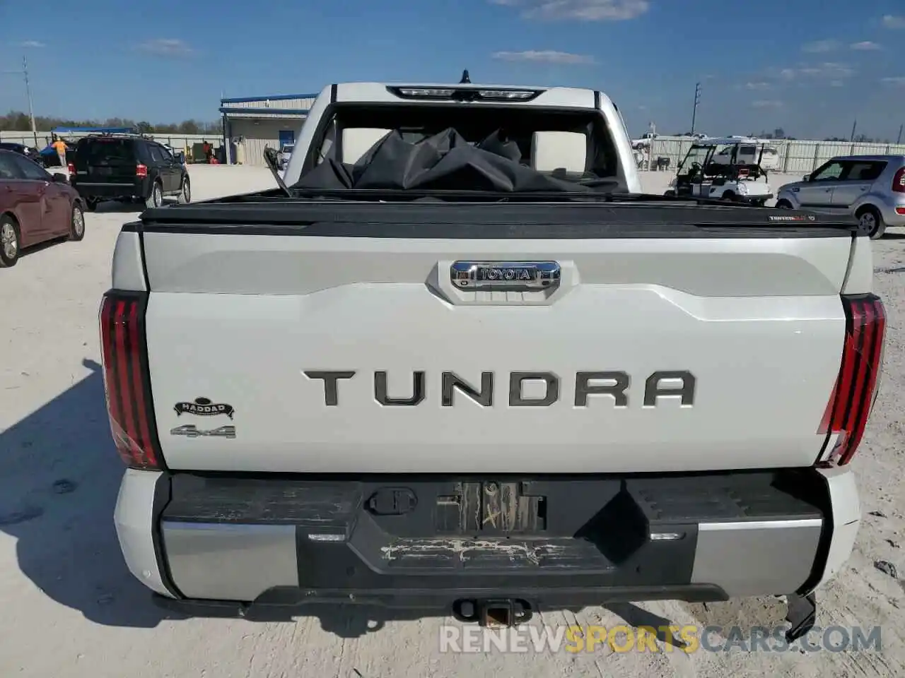 6 Photograph of a damaged car 5TFVC5DBXPX028945 TOYOTA TUNDRA 2023