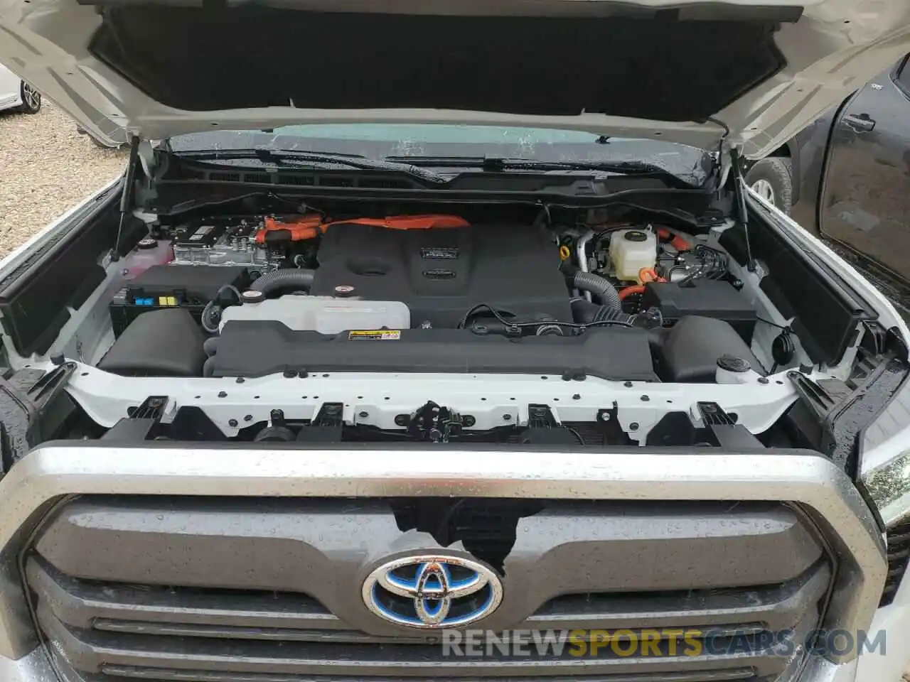 11 Photograph of a damaged car 5TFJC5DB2RX042694 TOYOTA TUNDRA 2024