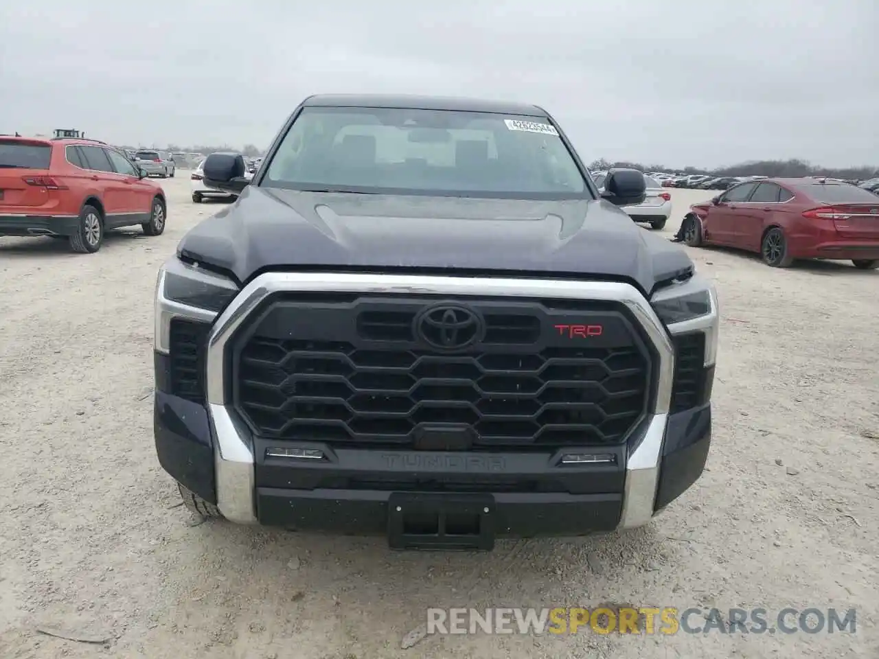 5 Photograph of a damaged car 5TFLA5ABXRX032675 TOYOTA TUNDRA 2024