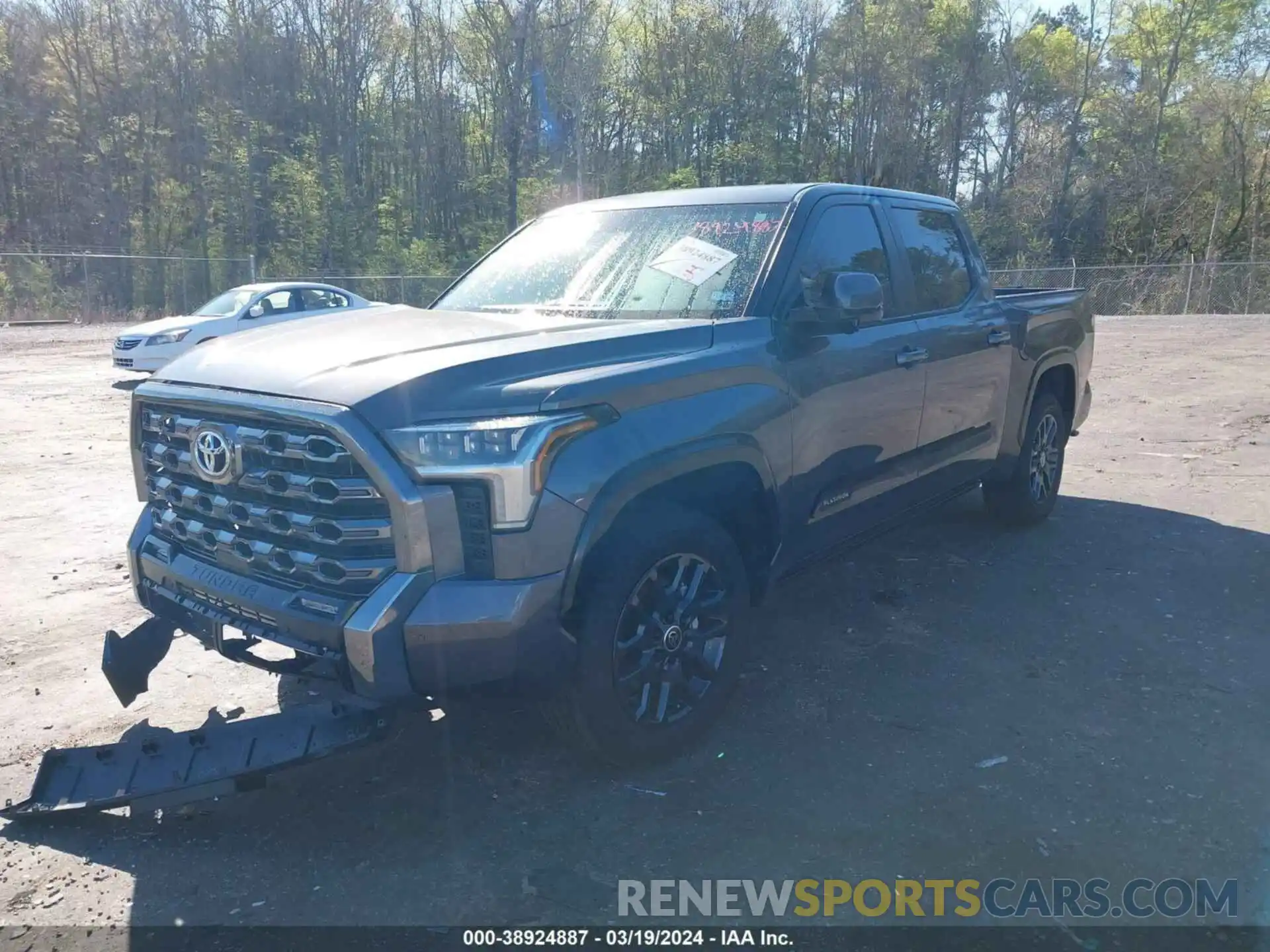 2 Photograph of a damaged car 5TFNA5AB0RX030538 TOYOTA TUNDRA 2024