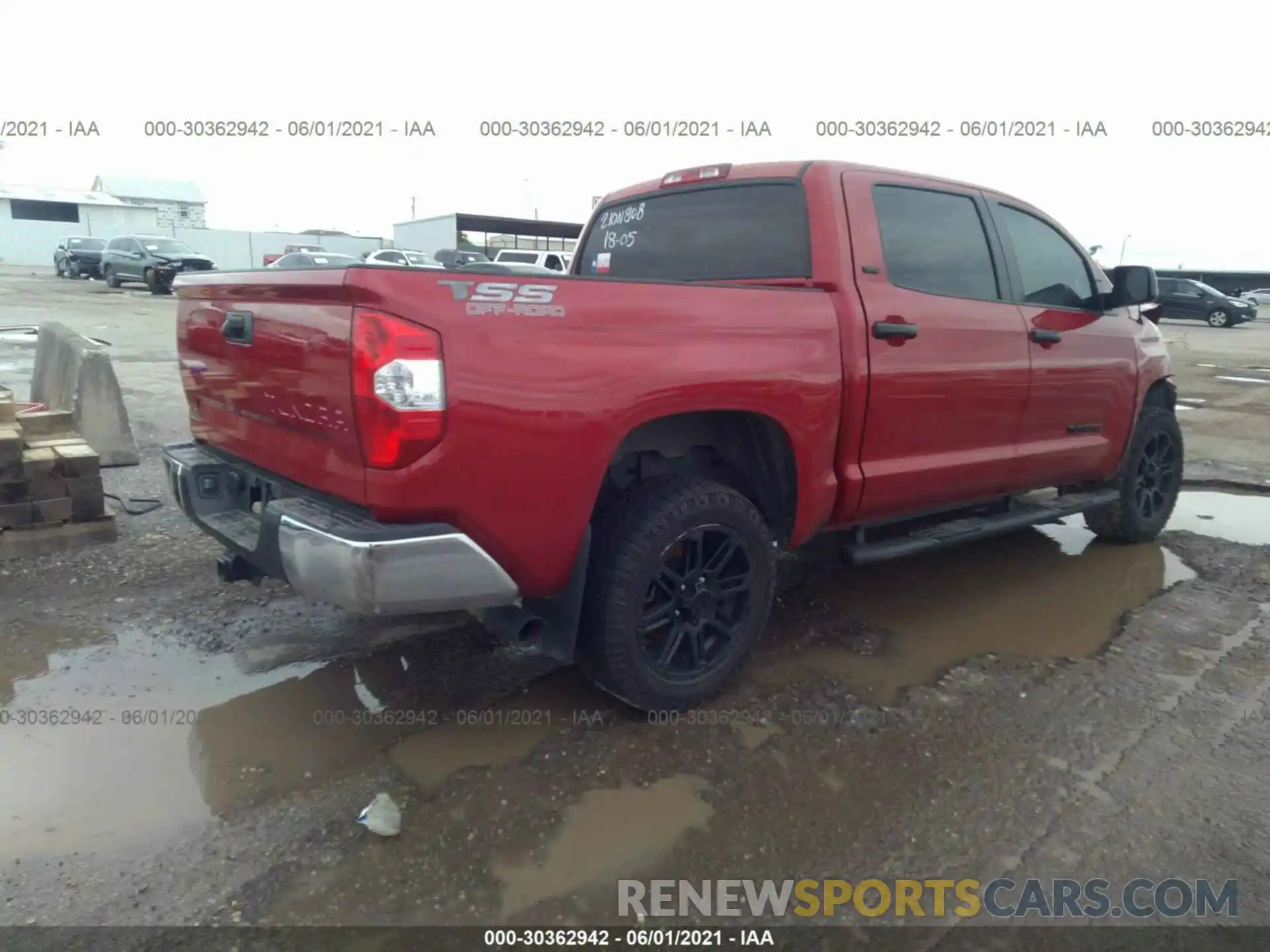 4 Photograph of a damaged car 5TFEM5F10KX144813 TOYOTA TUNDRA 2WD 2019