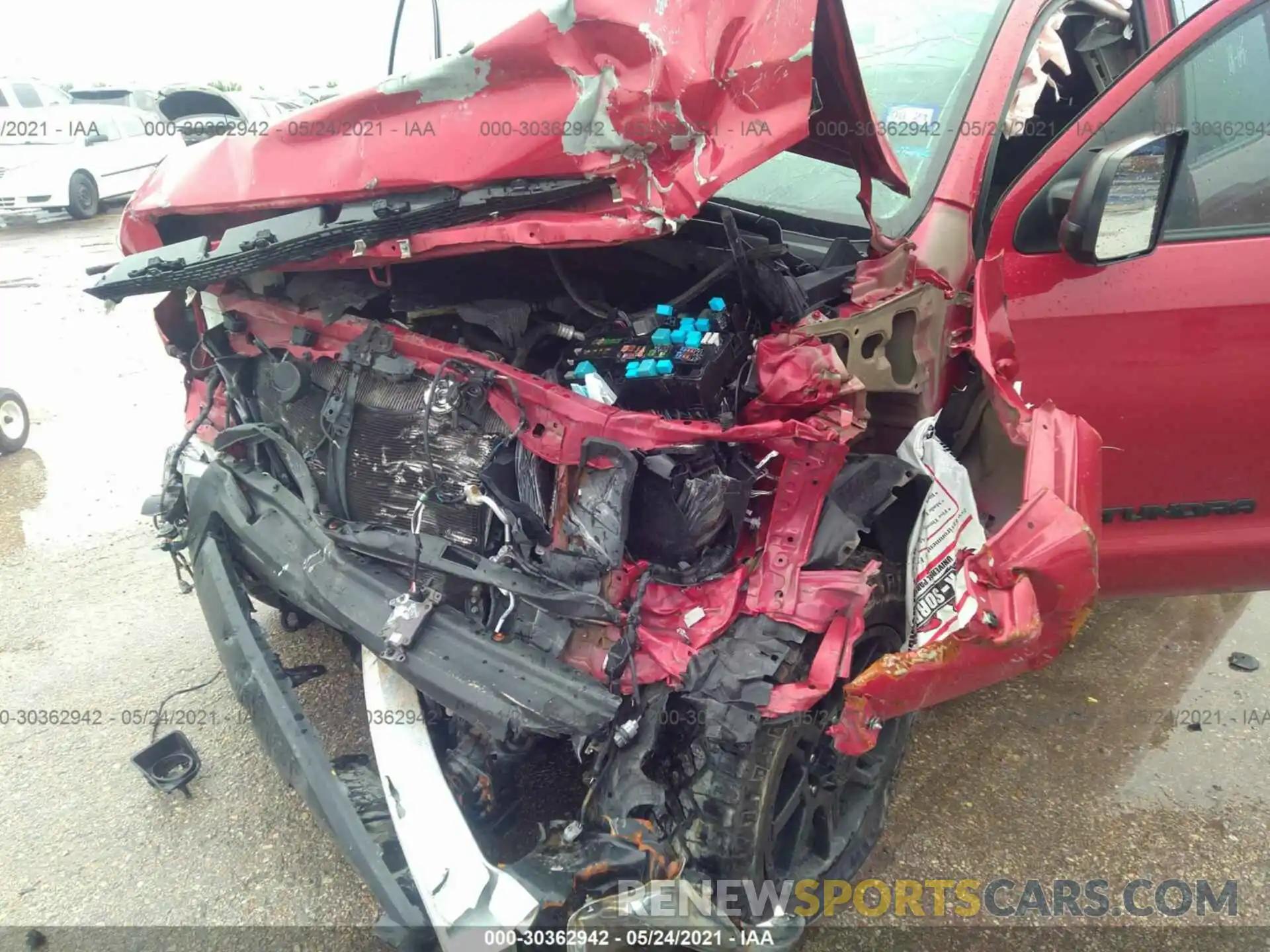 6 Photograph of a damaged car 5TFEM5F10KX144813 TOYOTA TUNDRA 2WD 2019