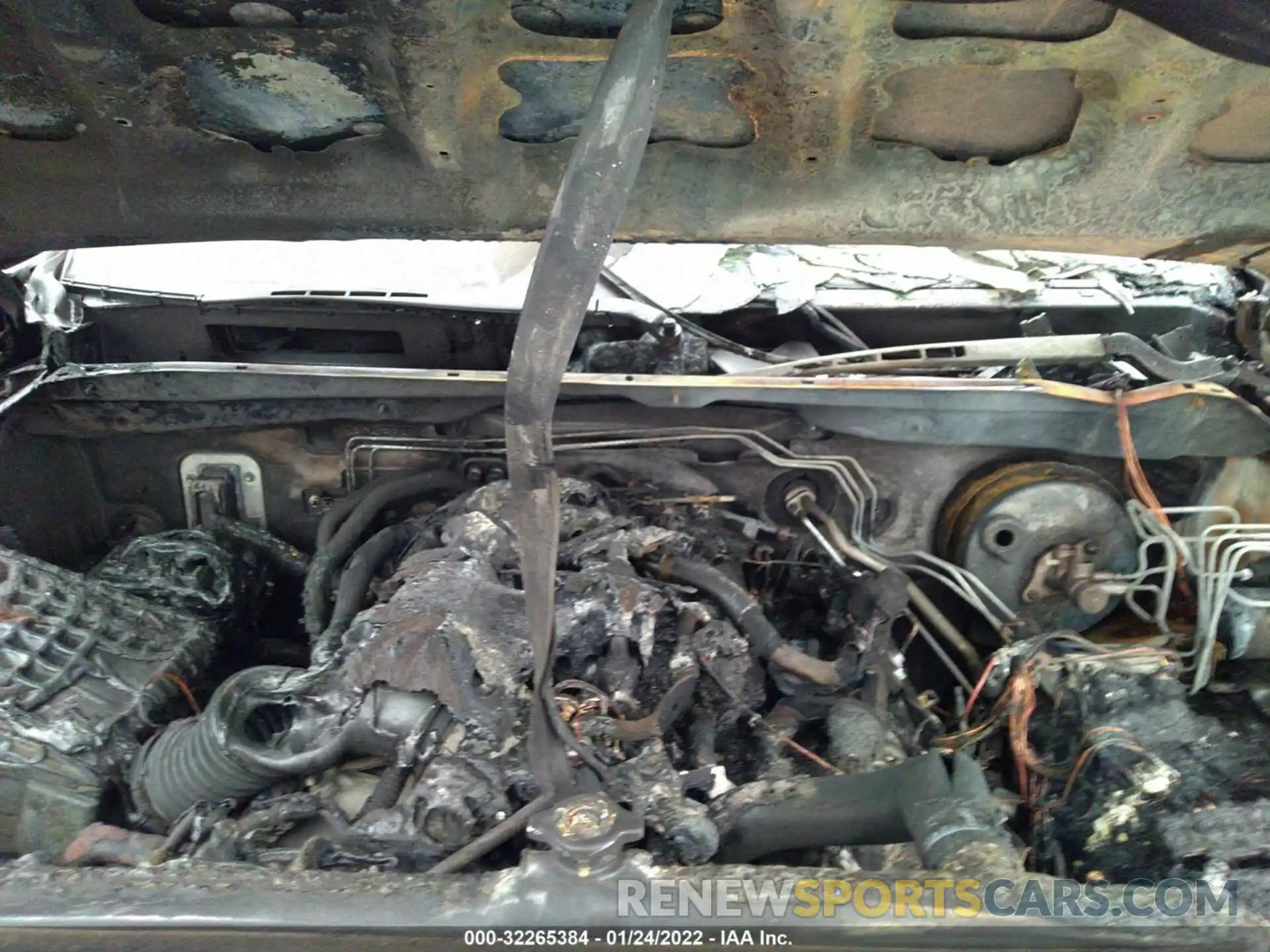 10 Photograph of a damaged car 5TFEM5F12KX137698 TOYOTA TUNDRA 2WD 2019