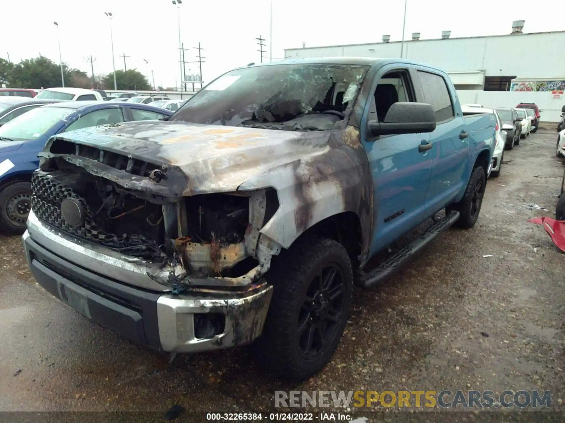 2 Photograph of a damaged car 5TFEM5F12KX137698 TOYOTA TUNDRA 2WD 2019