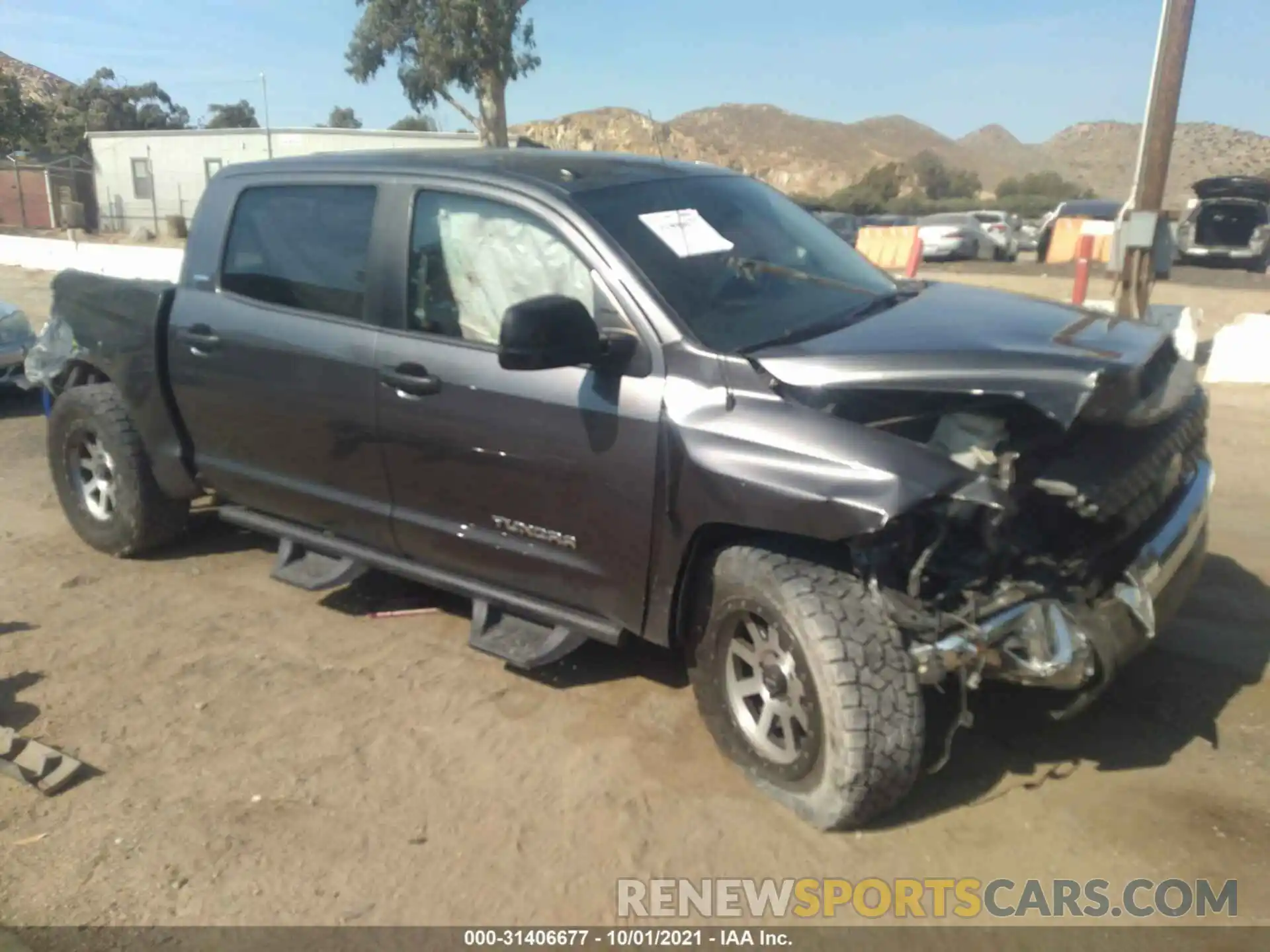 1 Photograph of a damaged car 5TFEM5F13KX134924 TOYOTA TUNDRA 2WD 2019