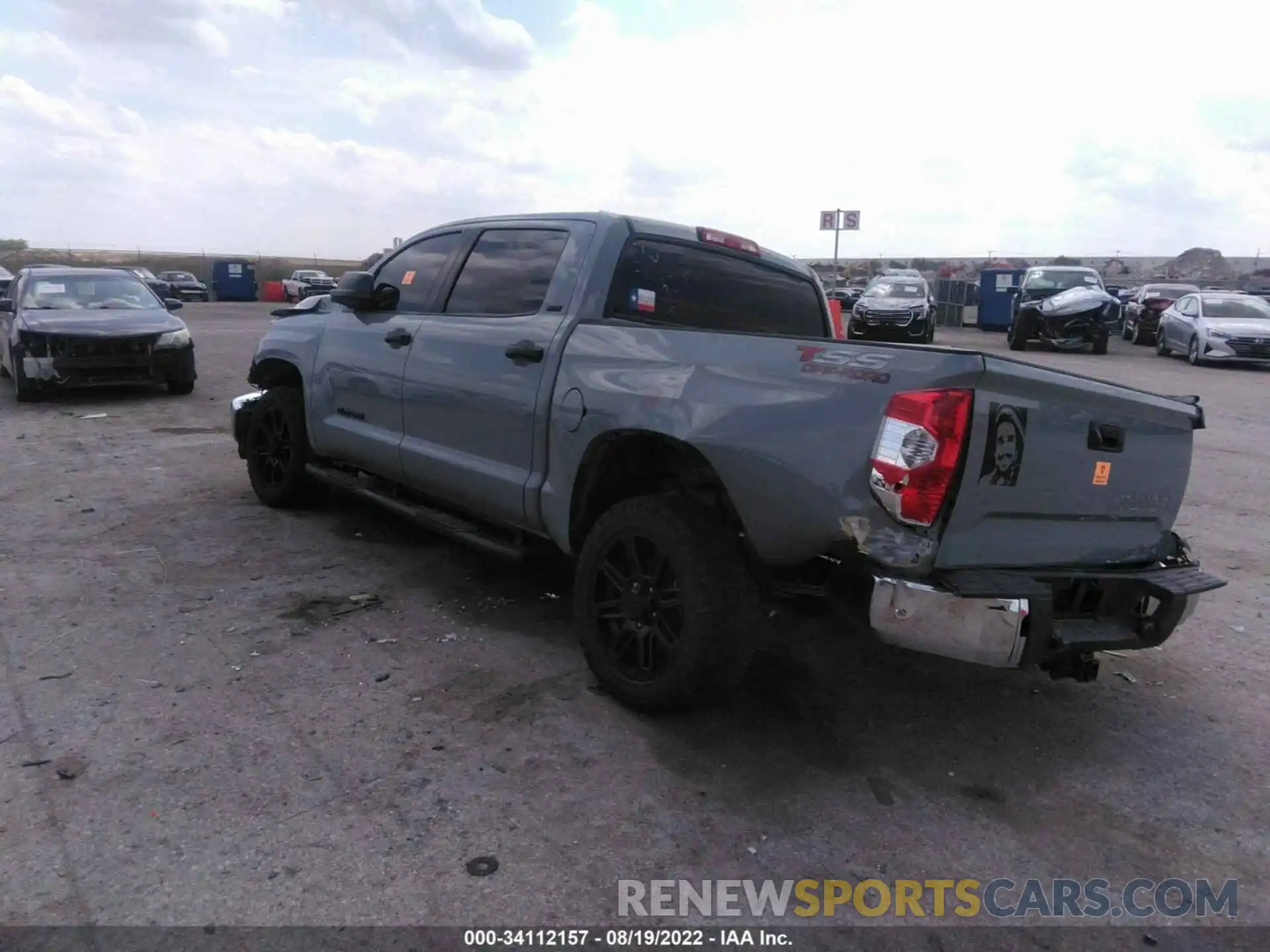 3 Photograph of a damaged car 5TFEM5F17KX142959 TOYOTA TUNDRA 2WD 2019