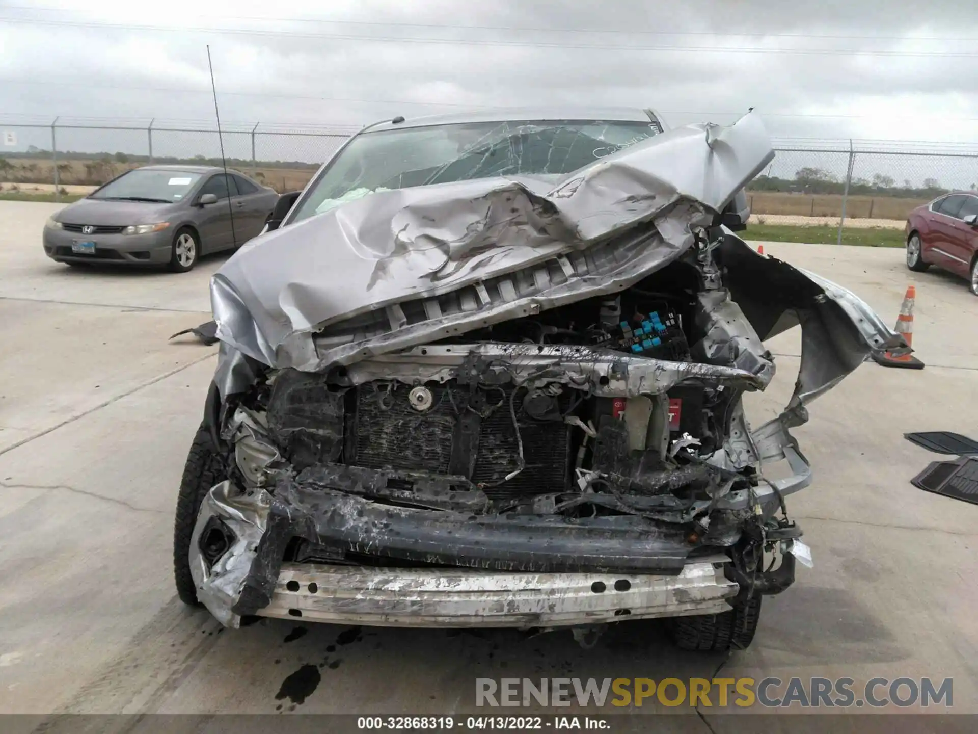 6 Photograph of a damaged car 5TFEM5F18KX137091 TOYOTA TUNDRA 2WD 2019