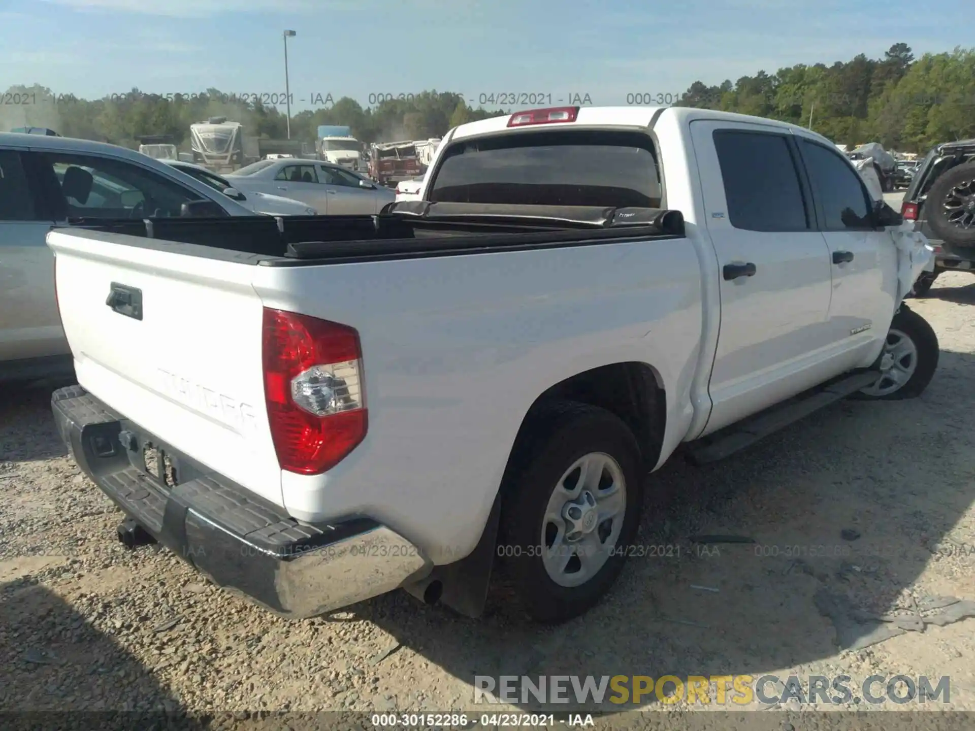 4 Photograph of a damaged car 5TFEM5F18KX141142 TOYOTA TUNDRA 2WD 2019