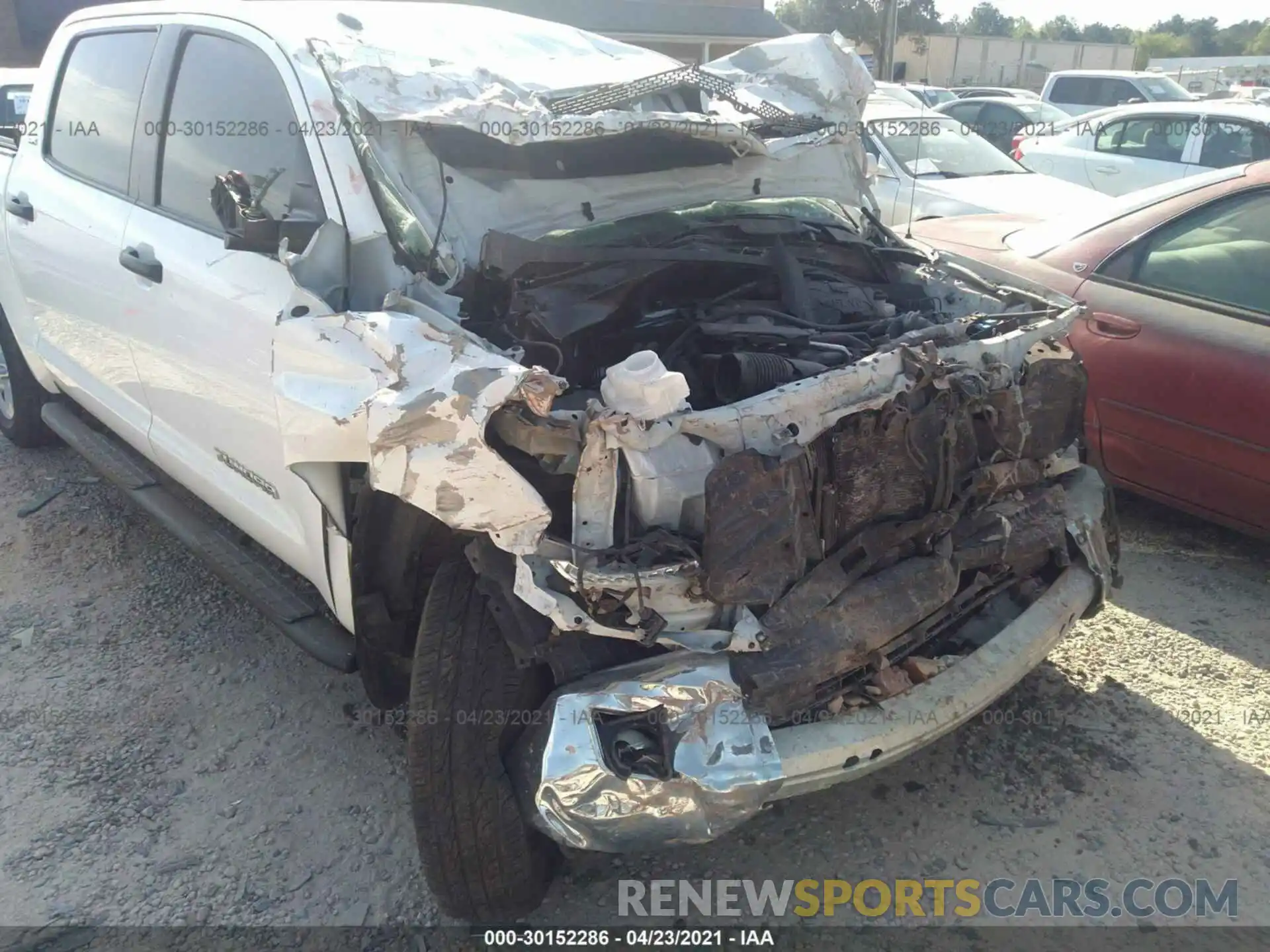 6 Photograph of a damaged car 5TFEM5F18KX141142 TOYOTA TUNDRA 2WD 2019