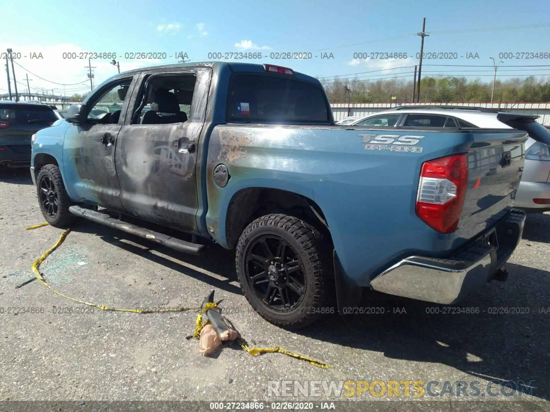 3 Photograph of a damaged car 5TFEM5F19KX136113 TOYOTA TUNDRA 2WD 2019