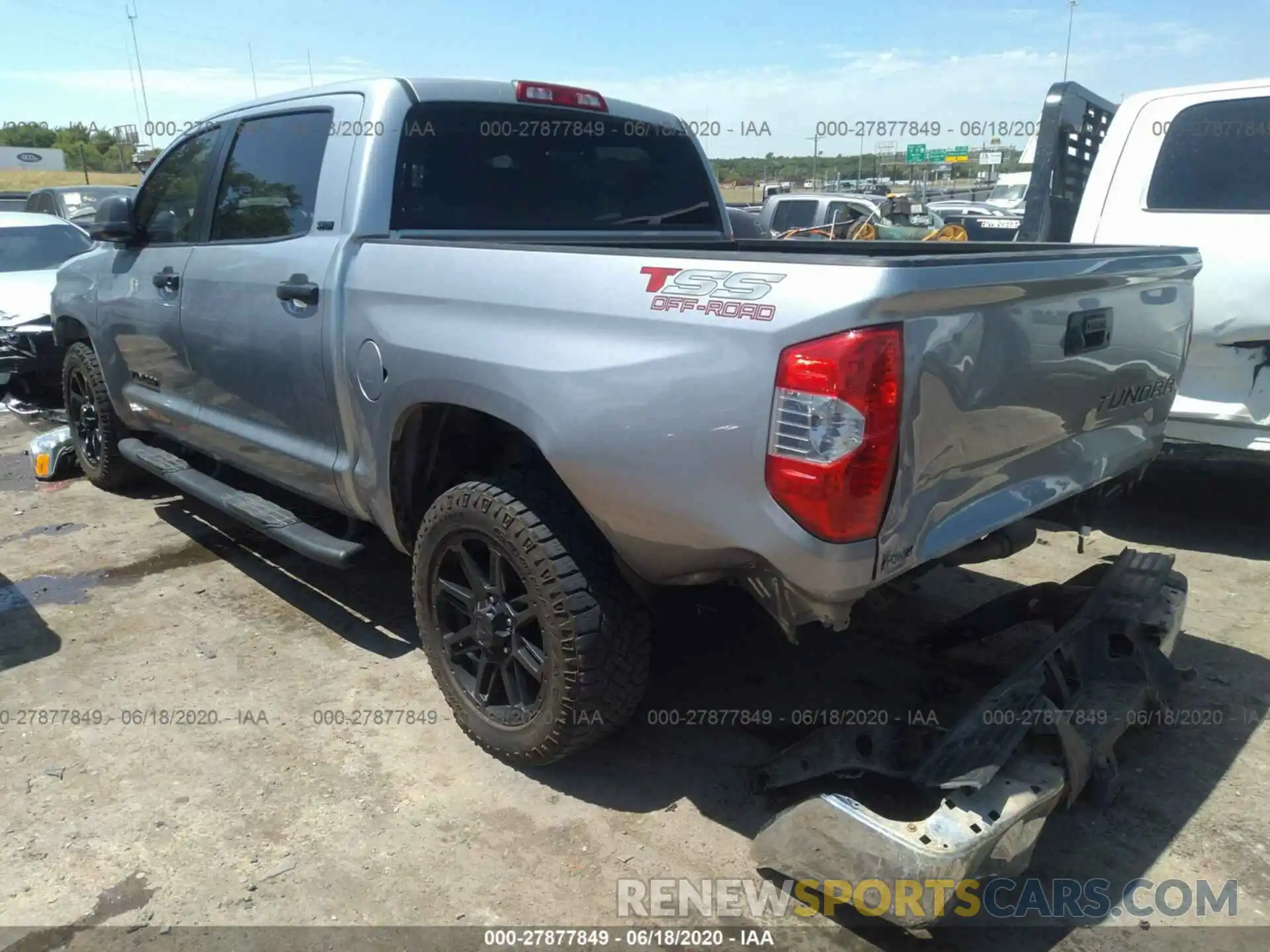 3 Photograph of a damaged car 5TFEM5F19KX136788 TOYOTA TUNDRA 2WD 2019