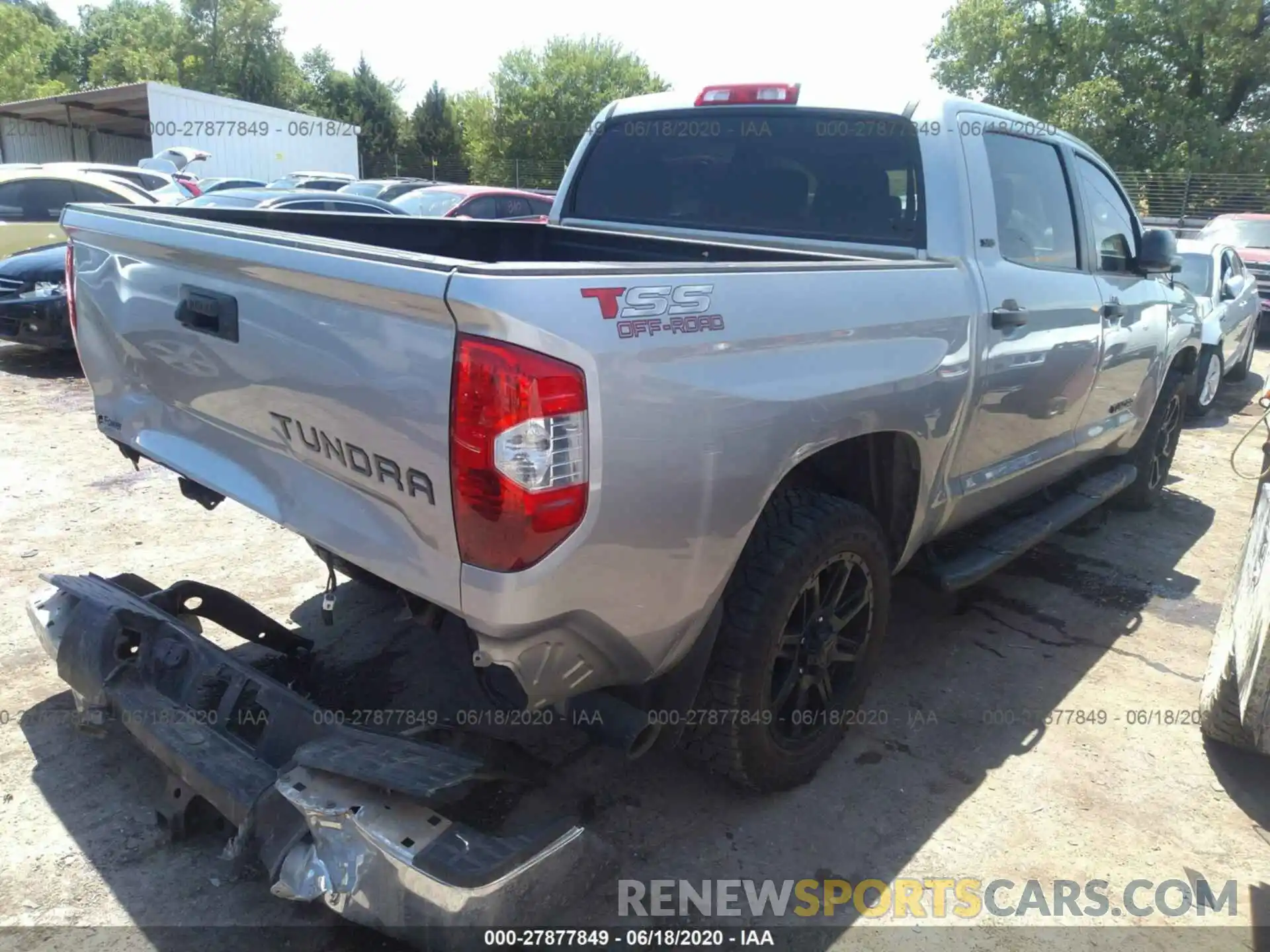 4 Photograph of a damaged car 5TFEM5F19KX136788 TOYOTA TUNDRA 2WD 2019