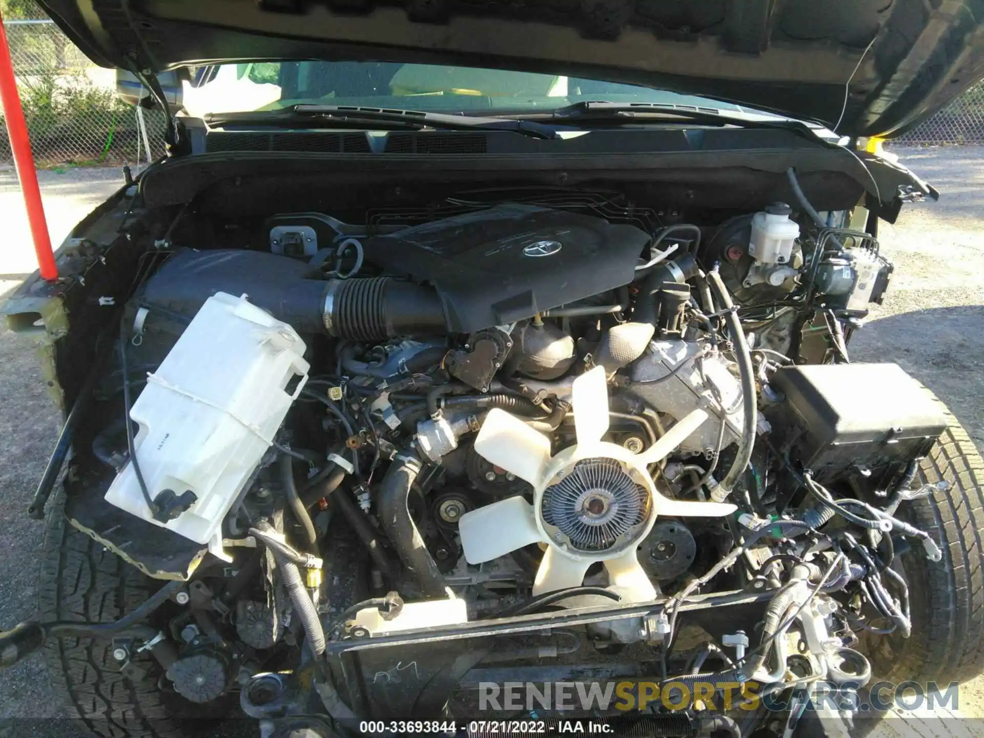 10 Photograph of a damaged car 5TFEY5F11KX252085 TOYOTA TUNDRA 2WD 2019