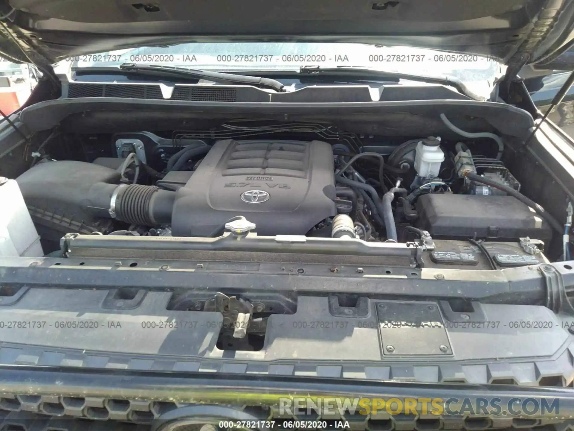 10 Photograph of a damaged car 5TFEY5F12KX244979 TOYOTA TUNDRA 2WD 2019