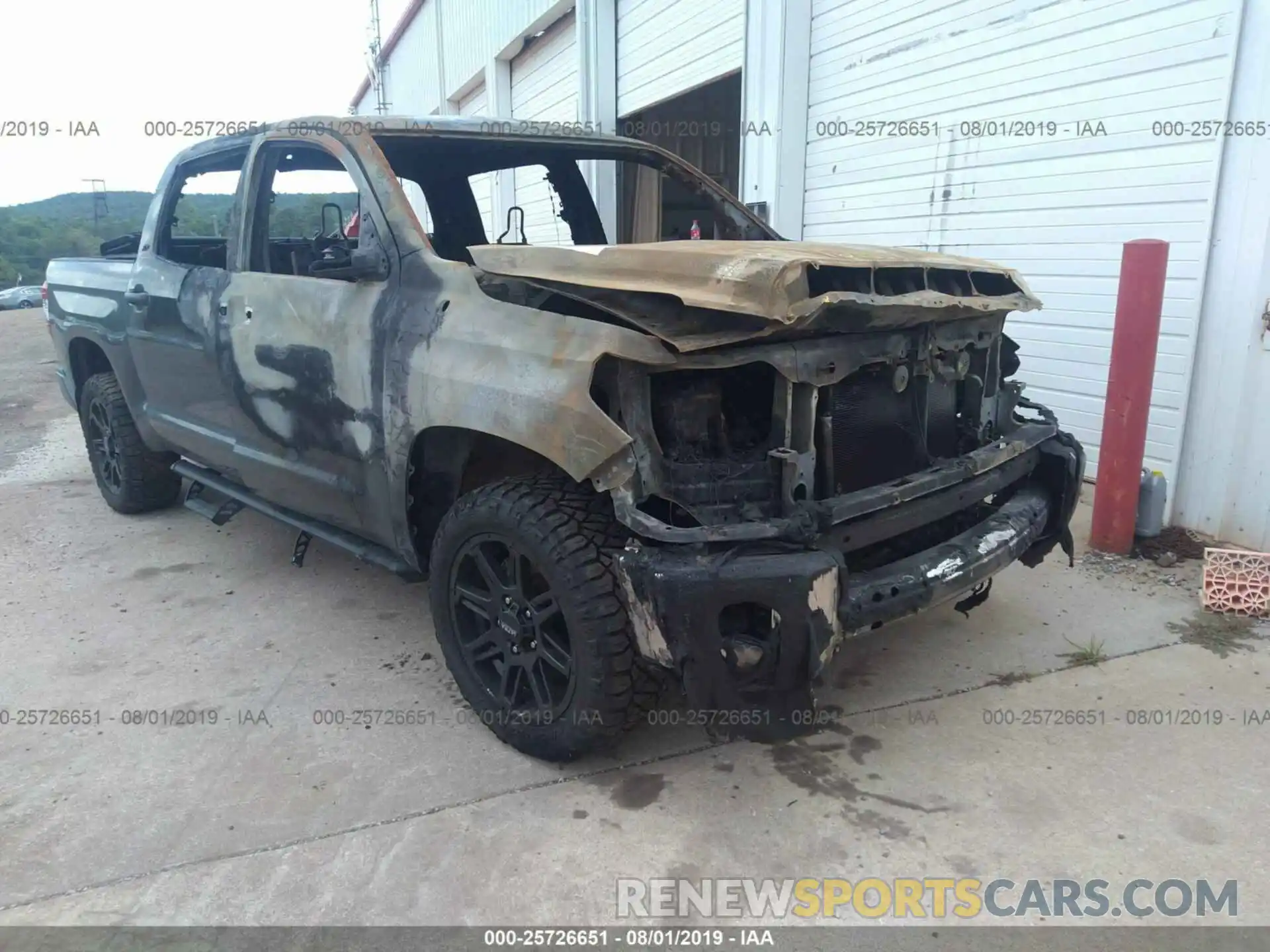 1 Photograph of a damaged car 5TFEY5F13KX249947 TOYOTA TUNDRA 2WD 2019