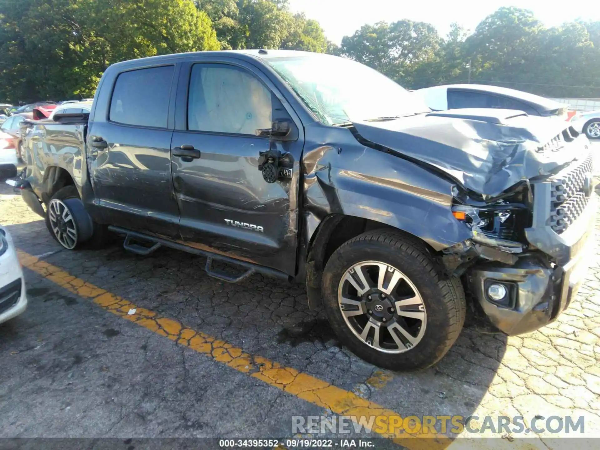 6 Photograph of a damaged car 5TFEY5F17KX247747 TOYOTA TUNDRA 2WD 2019