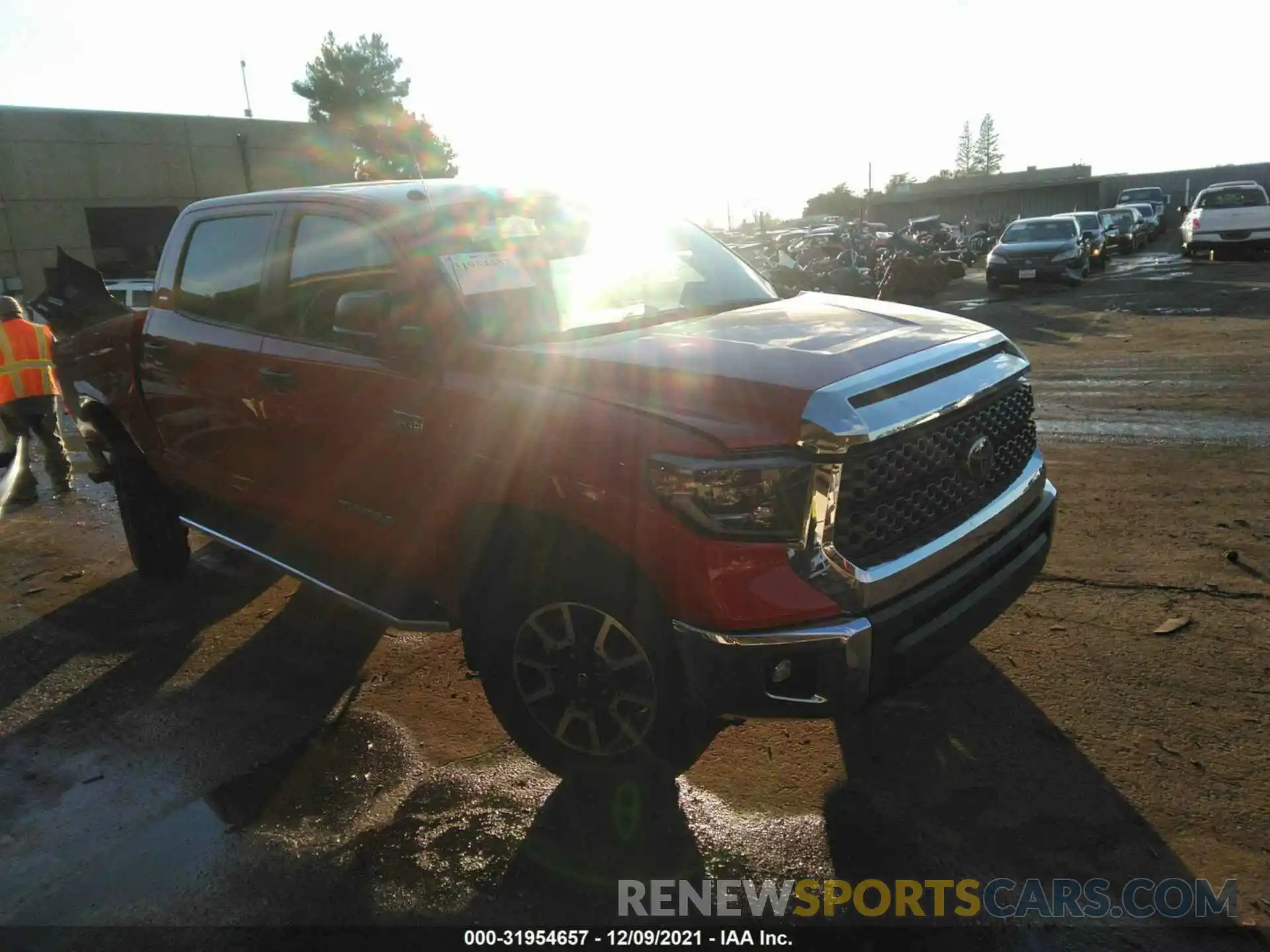 1 Photograph of a damaged car 5TFEY5F18KX245683 TOYOTA TUNDRA 2WD 2019