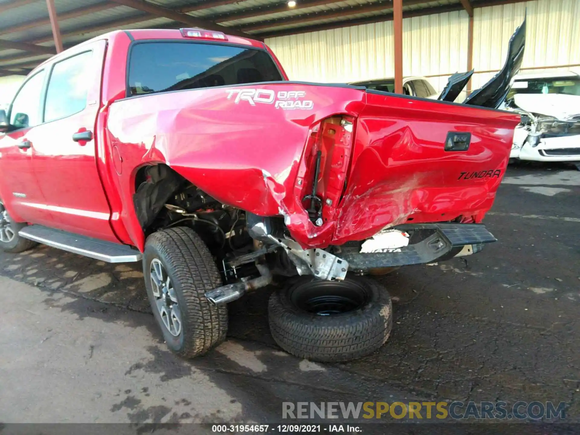 6 Photograph of a damaged car 5TFEY5F18KX245683 TOYOTA TUNDRA 2WD 2019