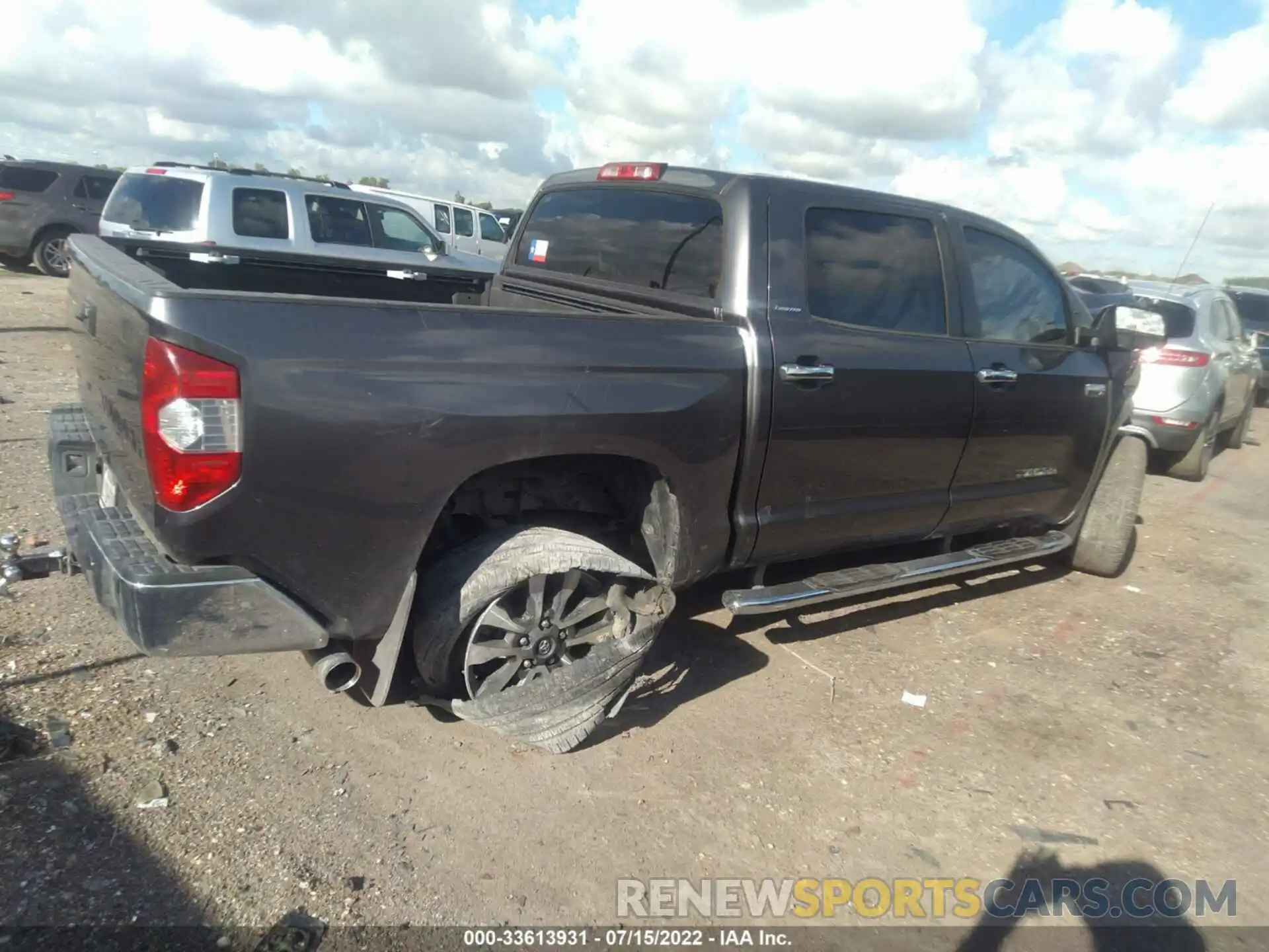 4 Photograph of a damaged car 5TFFY5F14KX246446 TOYOTA TUNDRA 2WD 2019