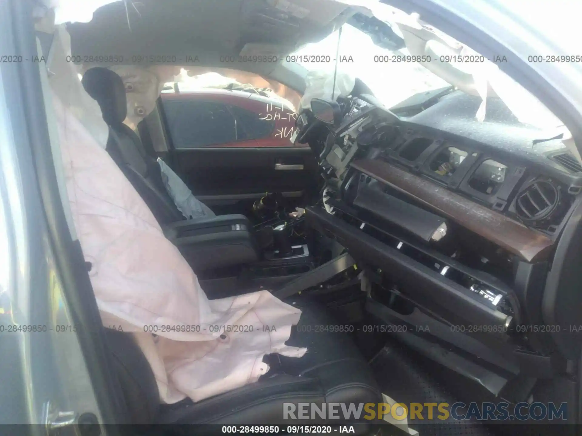 5 Photograph of a damaged car 5TFFY5F1XKX248749 TOYOTA TUNDRA 2WD 2019