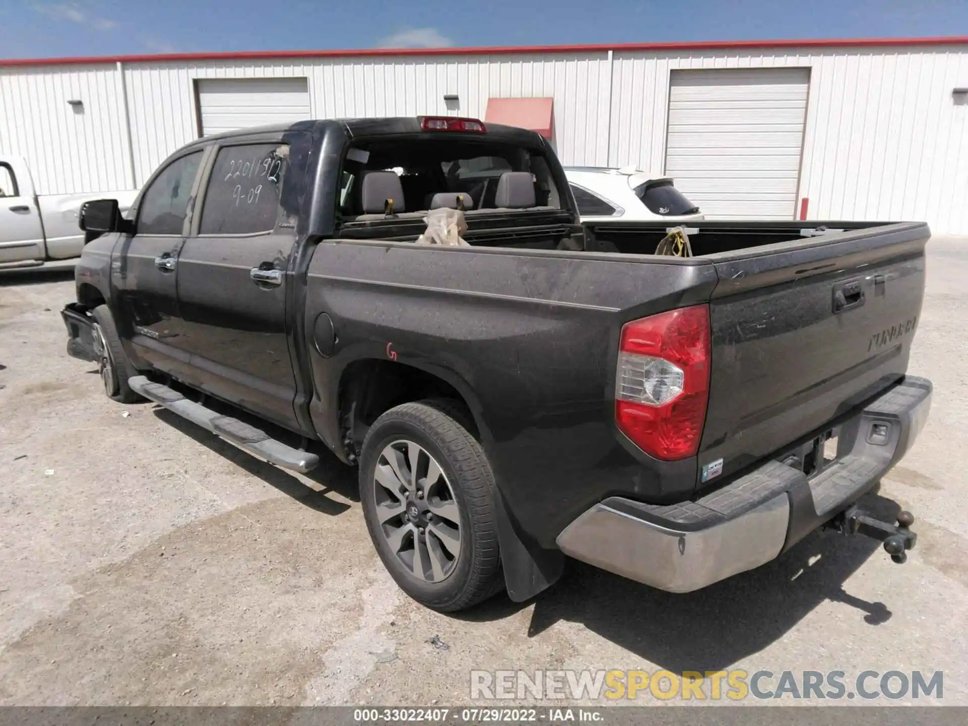 3 Photograph of a damaged car 5TFFY5F1XKX255281 TOYOTA TUNDRA 2WD 2019