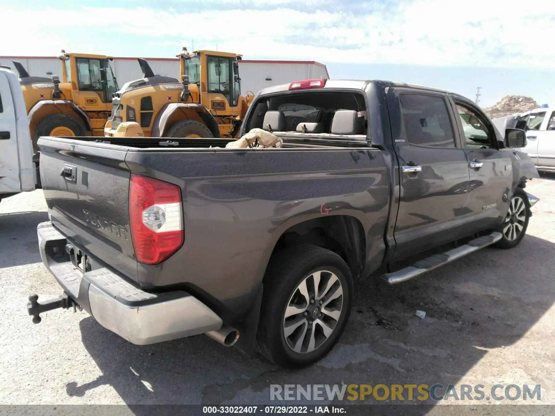 4 Photograph of a damaged car 5TFFY5F1XKX255281 TOYOTA TUNDRA 2WD 2019