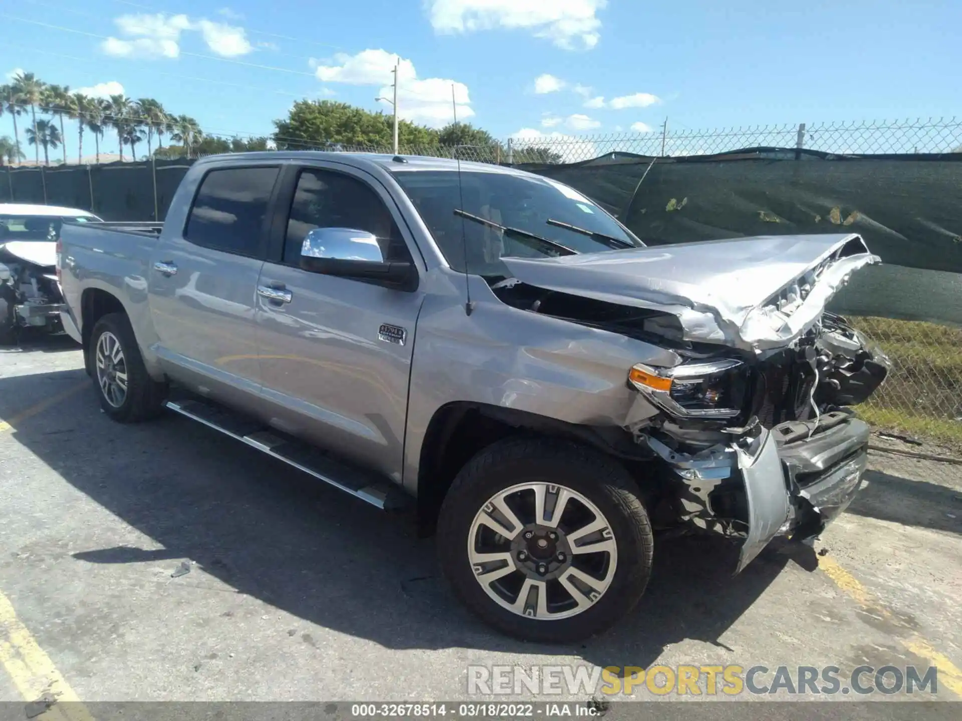 1 Photograph of a damaged car 5TFGY5F13KX250895 TOYOTA TUNDRA 2WD 2019