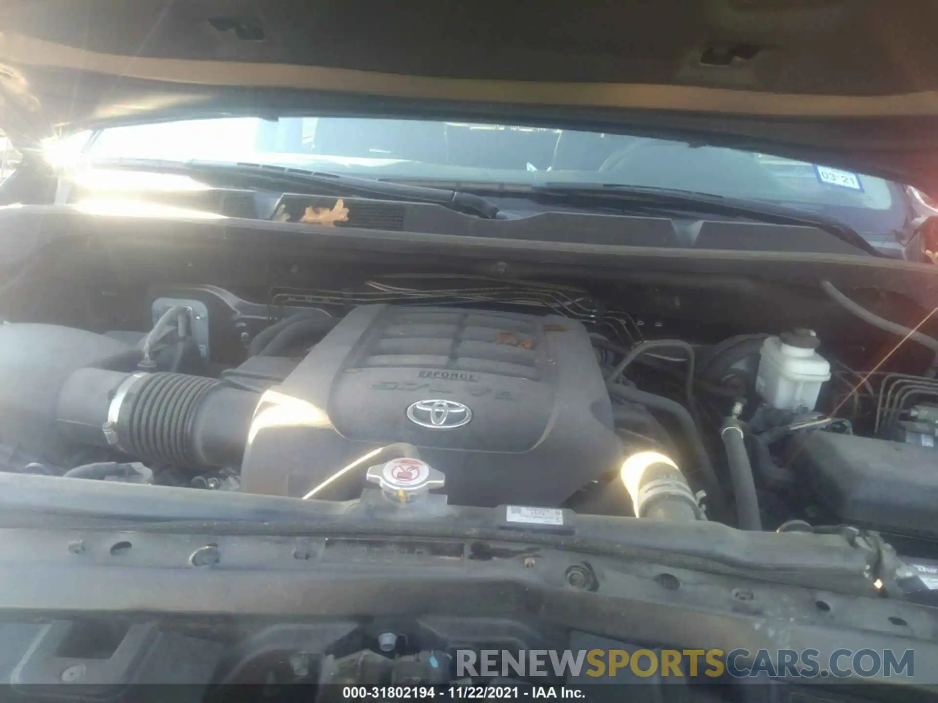 10 Photograph of a damaged car 5TFGY5F14KX250050 TOYOTA TUNDRA 2WD 2019