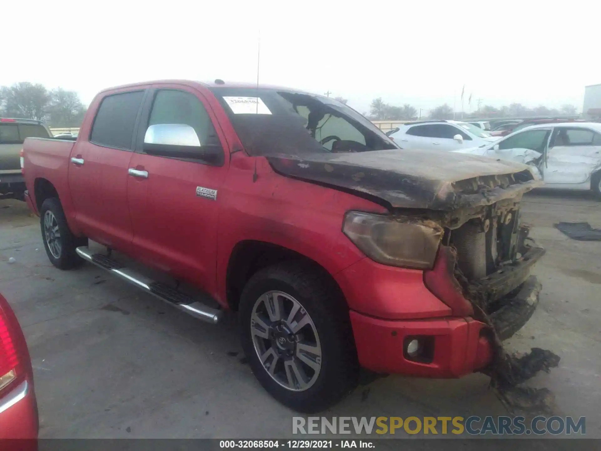 1 Photograph of a damaged car 5TFGY5F15KX246623 TOYOTA TUNDRA 2WD 2019