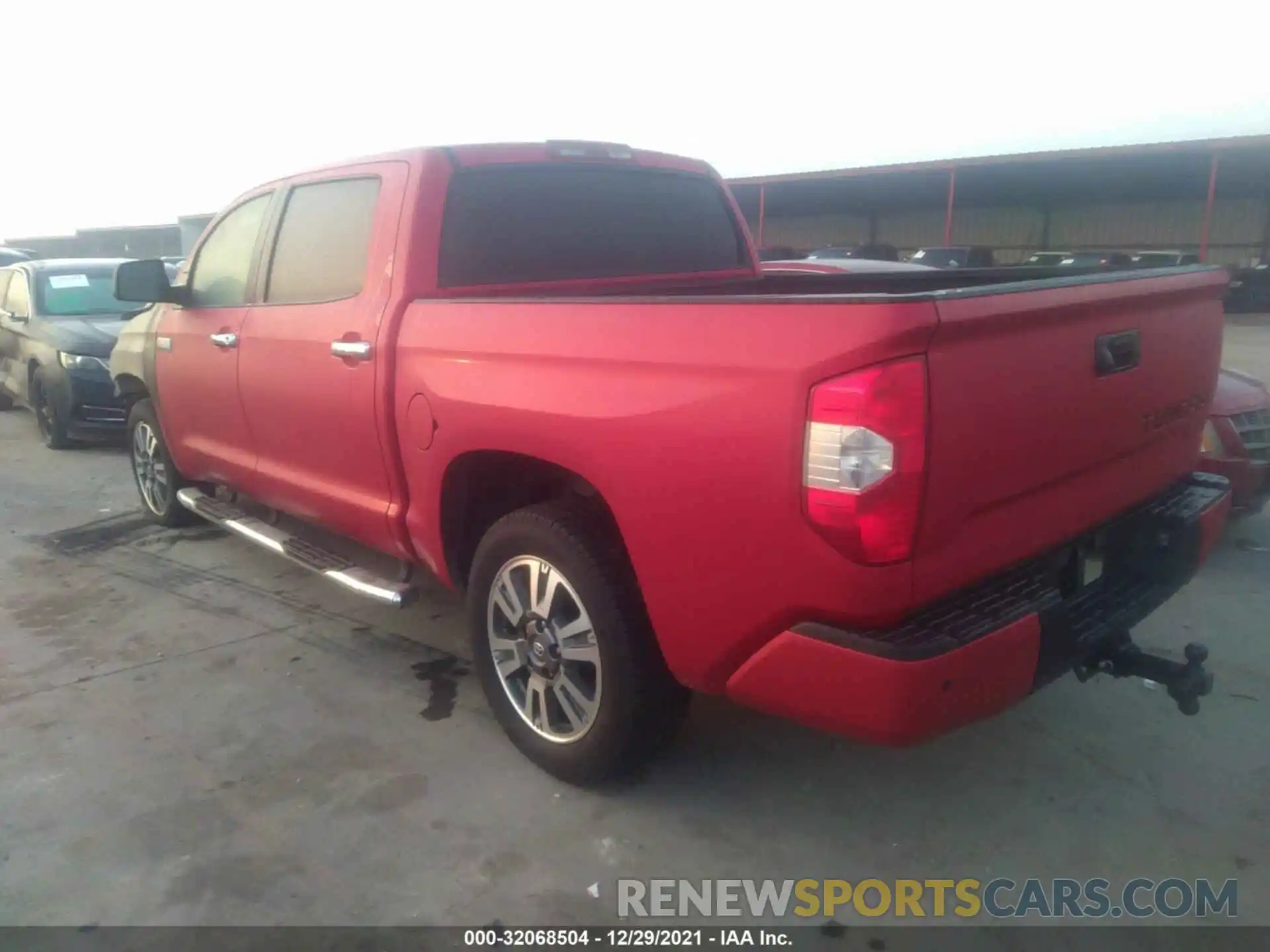 3 Photograph of a damaged car 5TFGY5F15KX246623 TOYOTA TUNDRA 2WD 2019