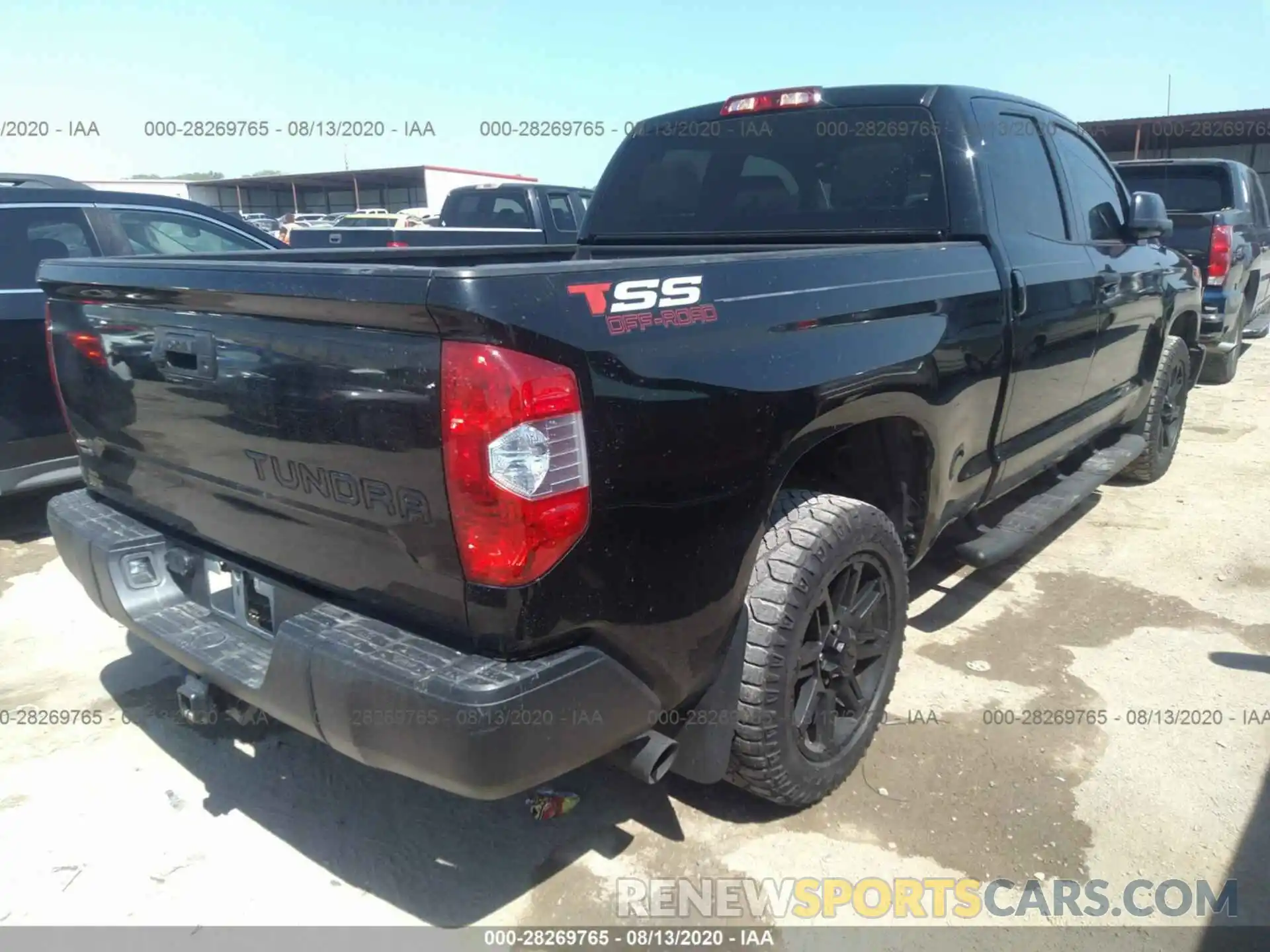 4 Photograph of a damaged car 5TFRM5F10KX140035 TOYOTA TUNDRA 2WD 2019