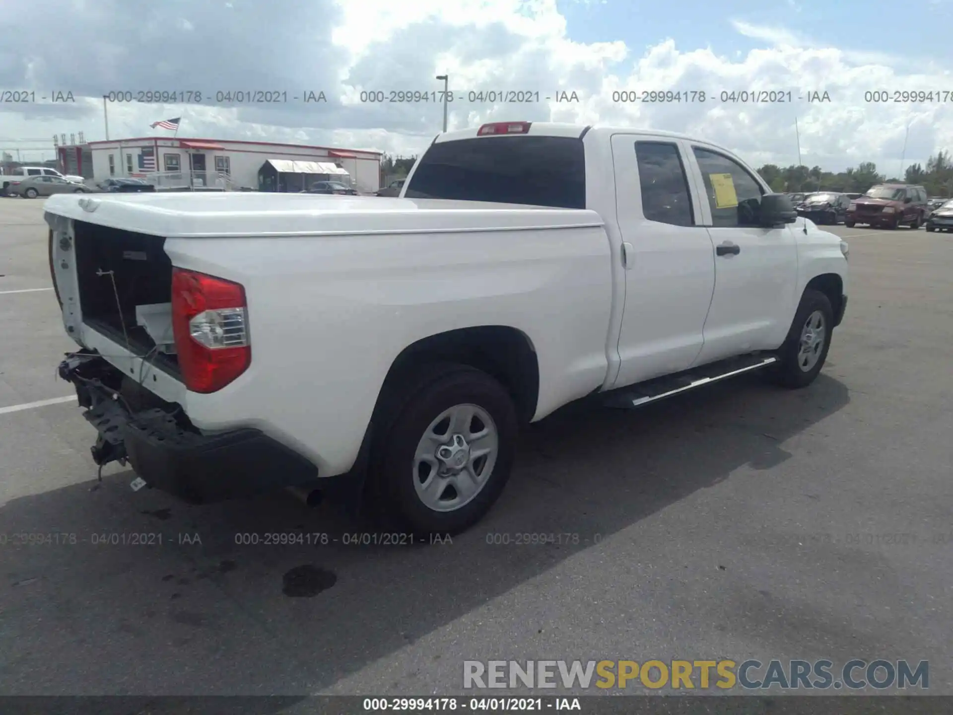 4 Photograph of a damaged car 5TFRM5F10KX141542 TOYOTA TUNDRA 2WD 2019