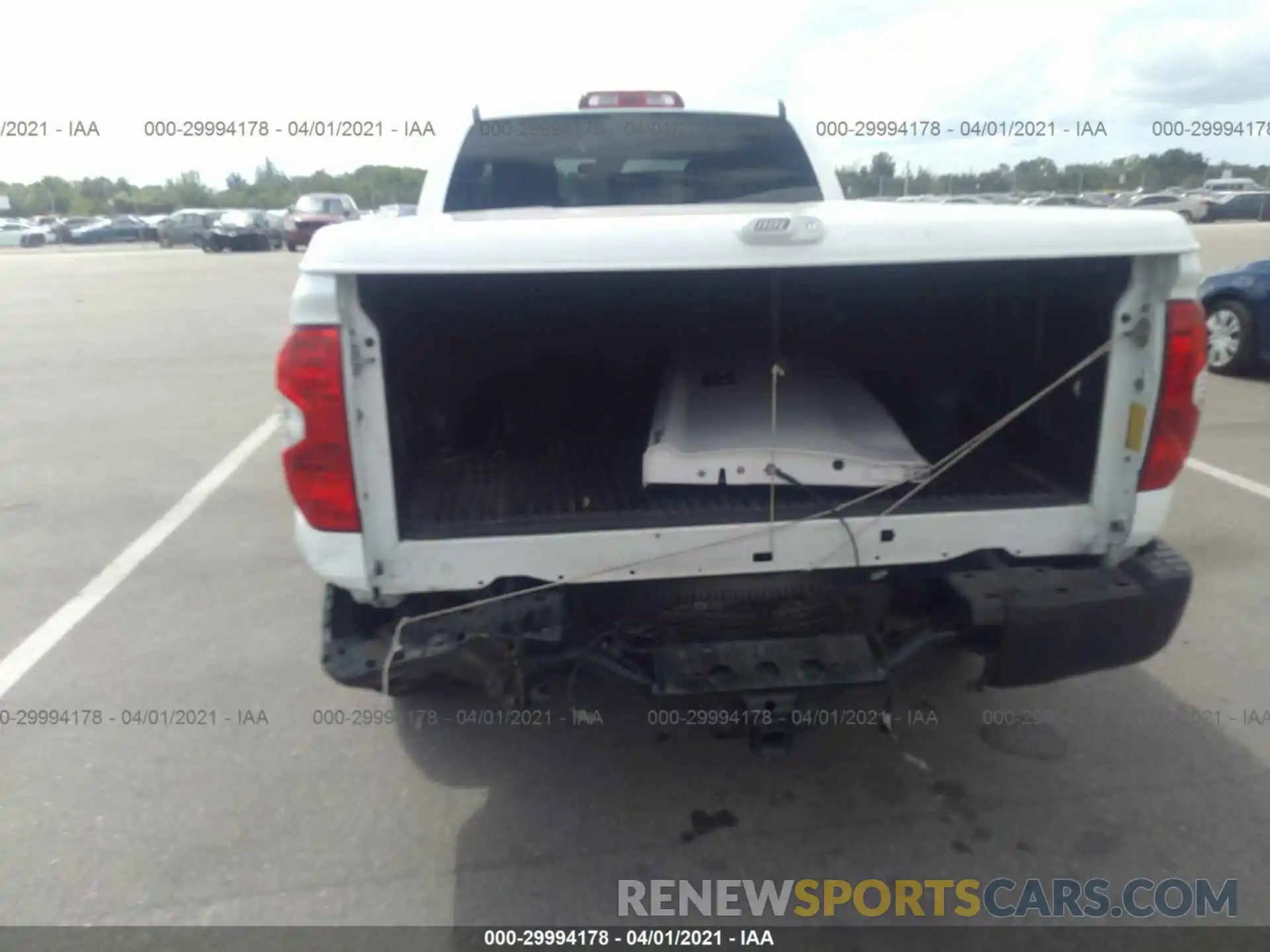 6 Photograph of a damaged car 5TFRM5F10KX141542 TOYOTA TUNDRA 2WD 2019