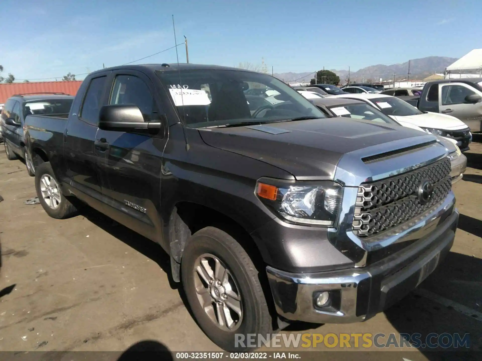 1 Photograph of a damaged car 5TFRM5F11KX143414 TOYOTA TUNDRA 2WD 2019