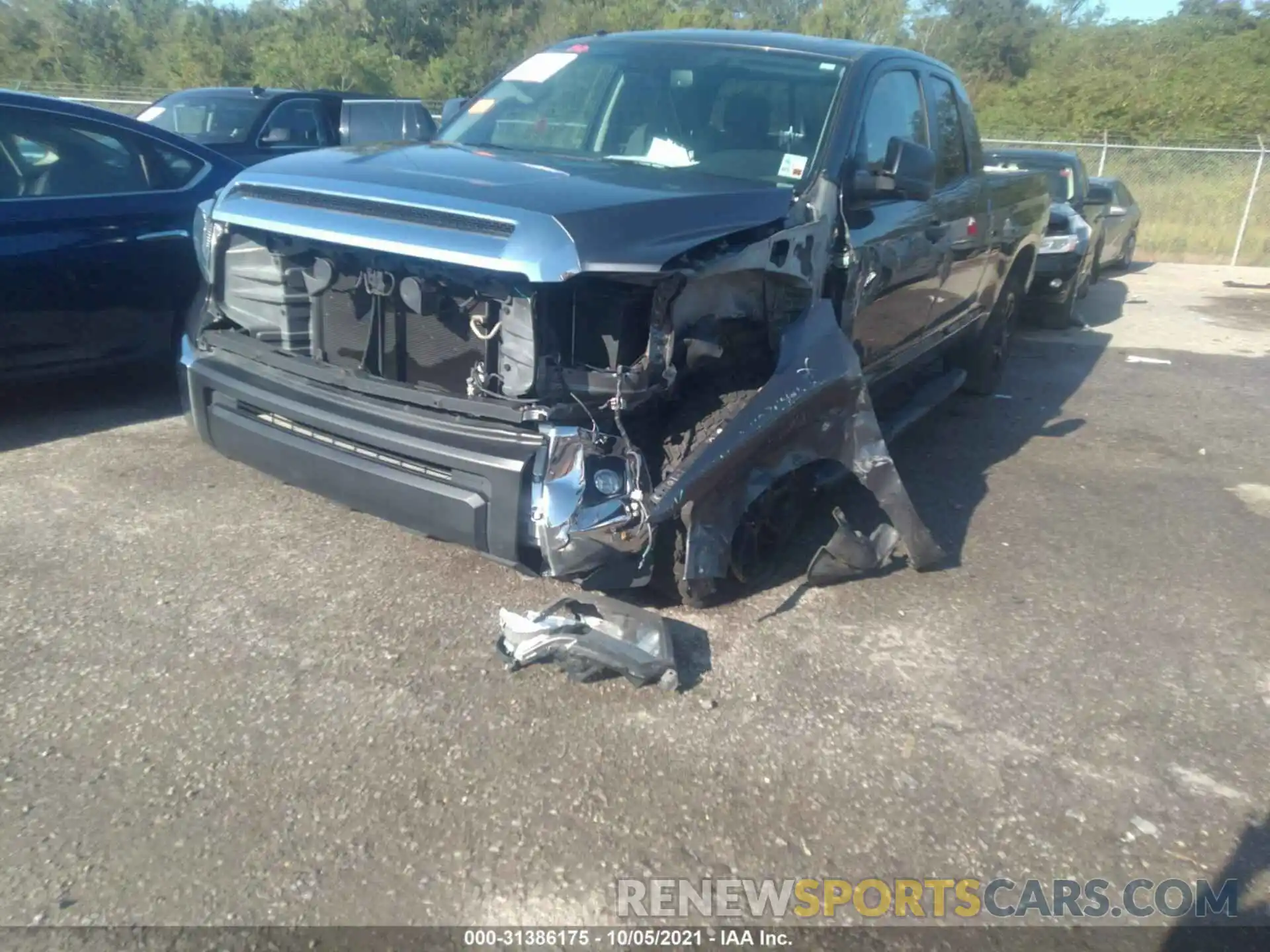 6 Photograph of a damaged car 5TFRM5F11KX143638 TOYOTA TUNDRA 2WD 2019