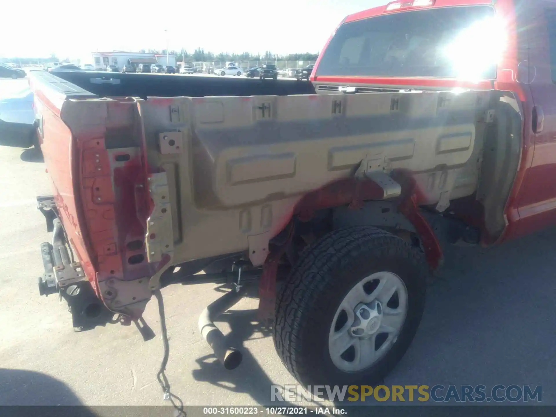 6 Photograph of a damaged car 5TFRM5F12KX136441 TOYOTA TUNDRA 2WD 2019