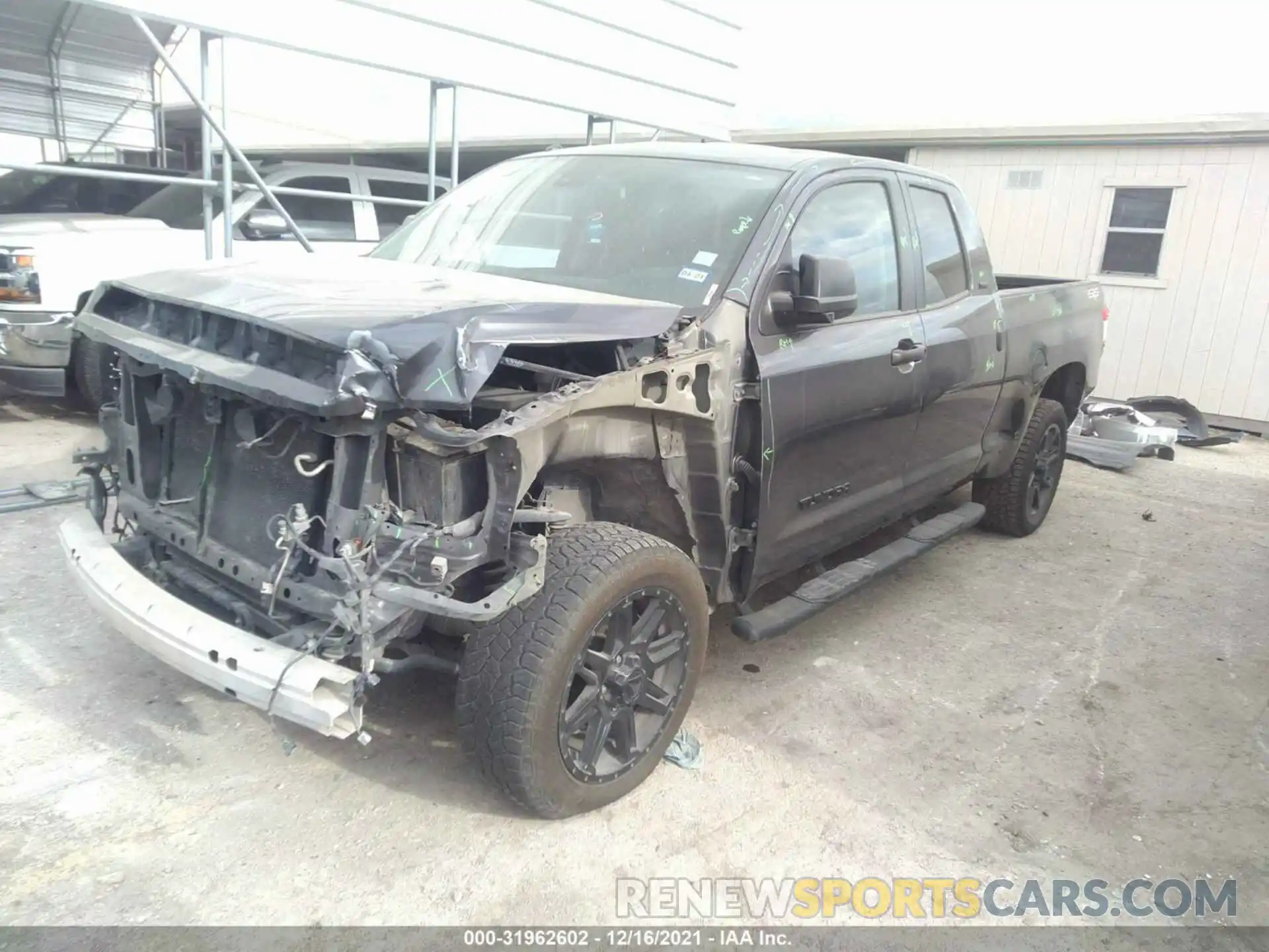 2 Photograph of a damaged car 5TFRM5F12KX140375 TOYOTA TUNDRA 2WD 2019