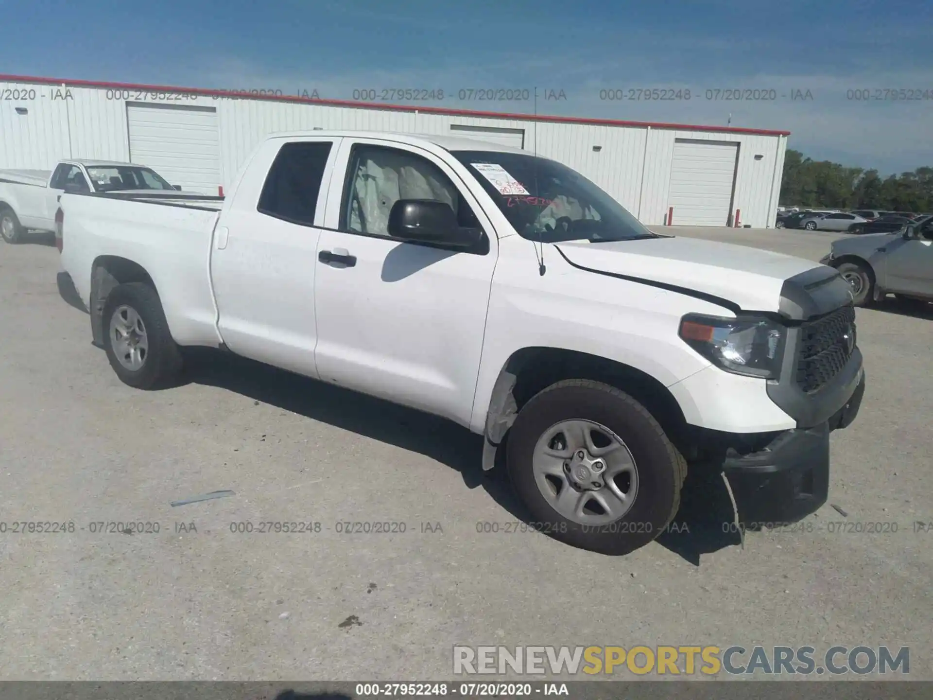 1 Photograph of a damaged car 5TFRM5F13KX142099 TOYOTA TUNDRA 2WD 2019