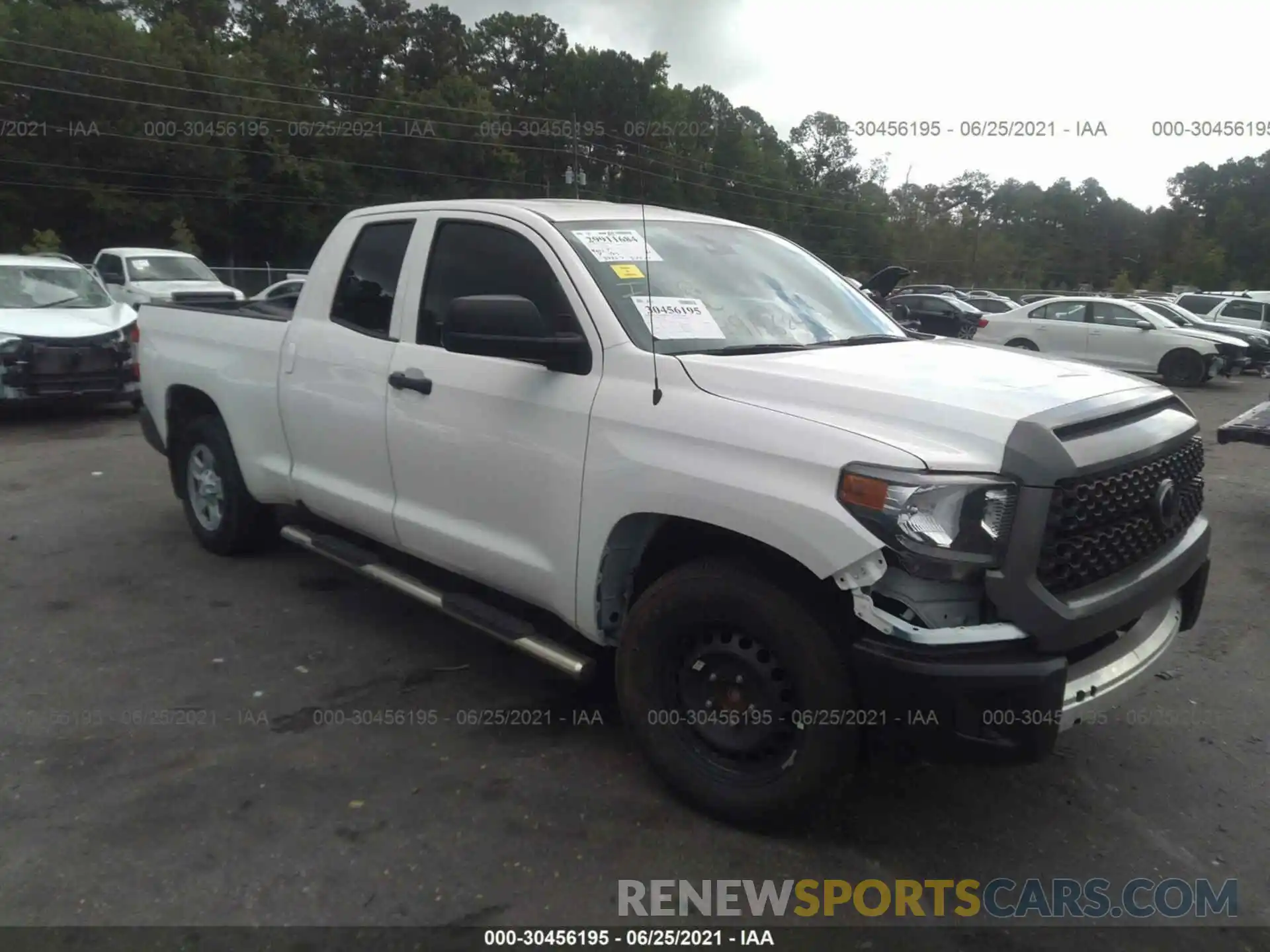 1 Photograph of a damaged car 5TFRM5F14KX137235 TOYOTA TUNDRA 2WD 2019