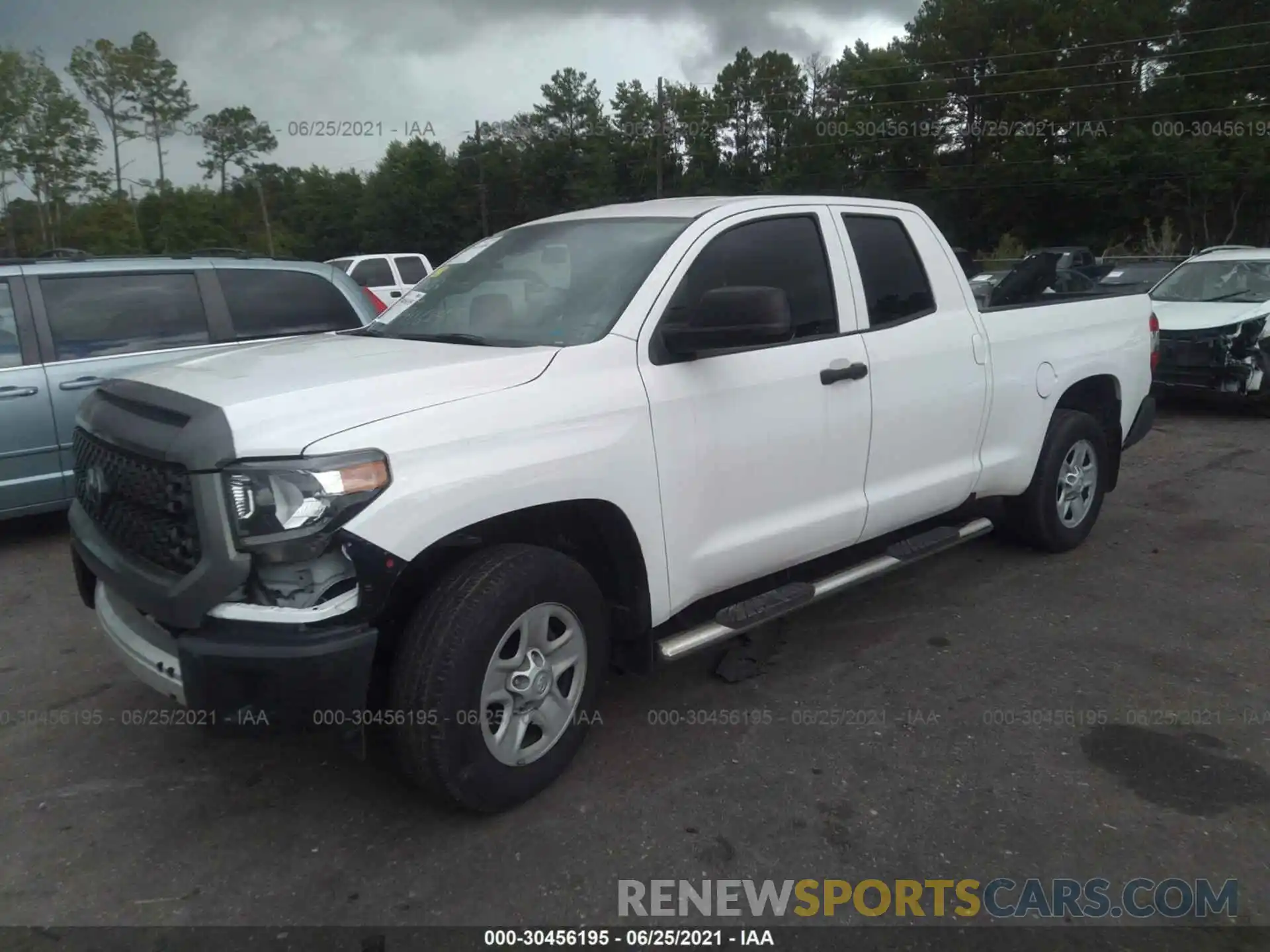 2 Photograph of a damaged car 5TFRM5F14KX137235 TOYOTA TUNDRA 2WD 2019