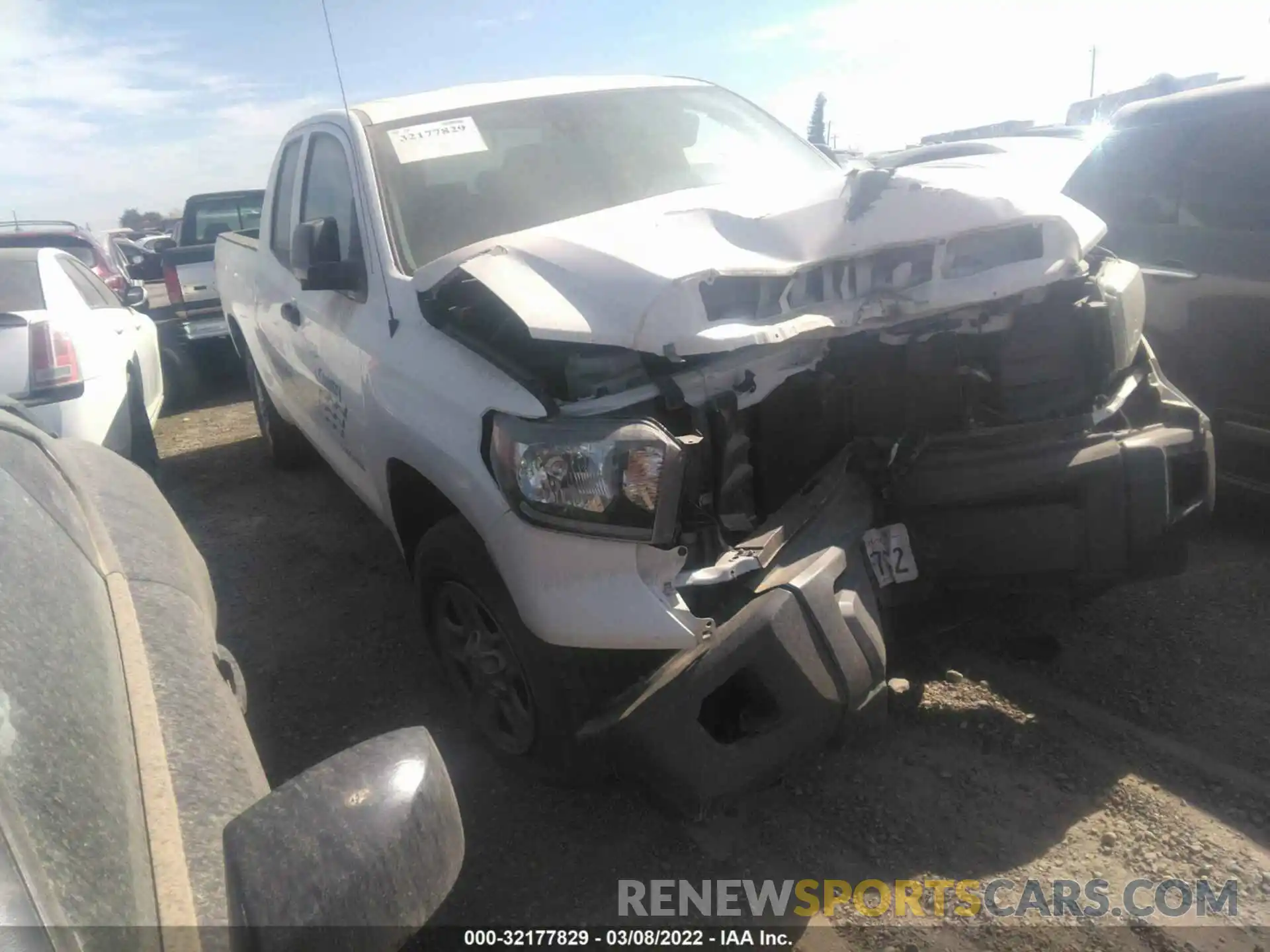 1 Photograph of a damaged car 5TFRM5F15KX138510 TOYOTA TUNDRA 2WD 2019