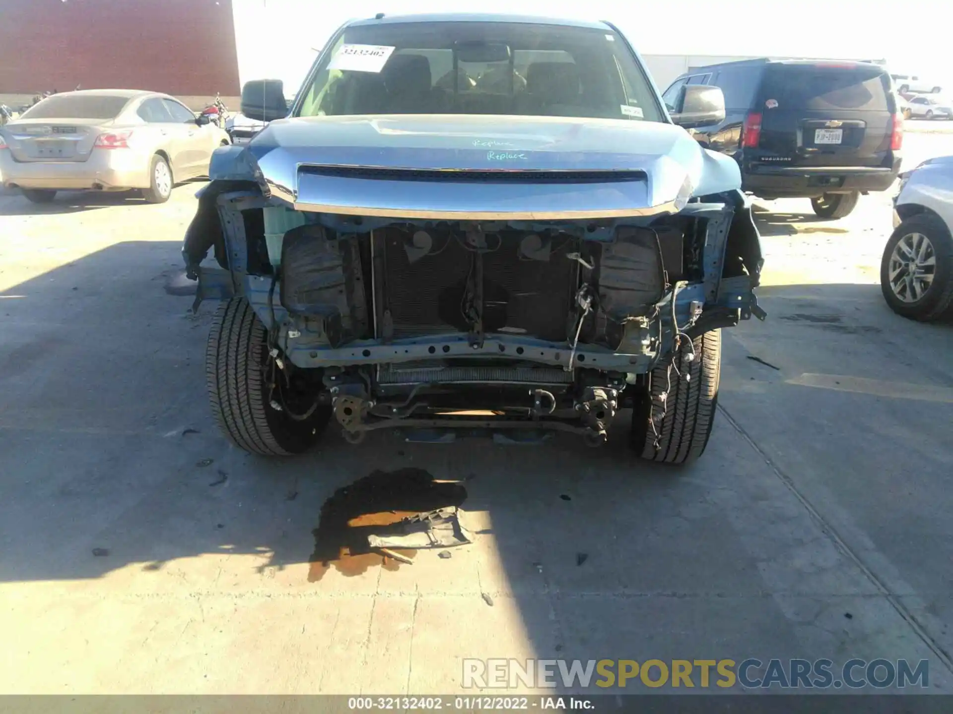 6 Photograph of a damaged car 5TFRM5F16KX143344 TOYOTA TUNDRA 2WD 2019