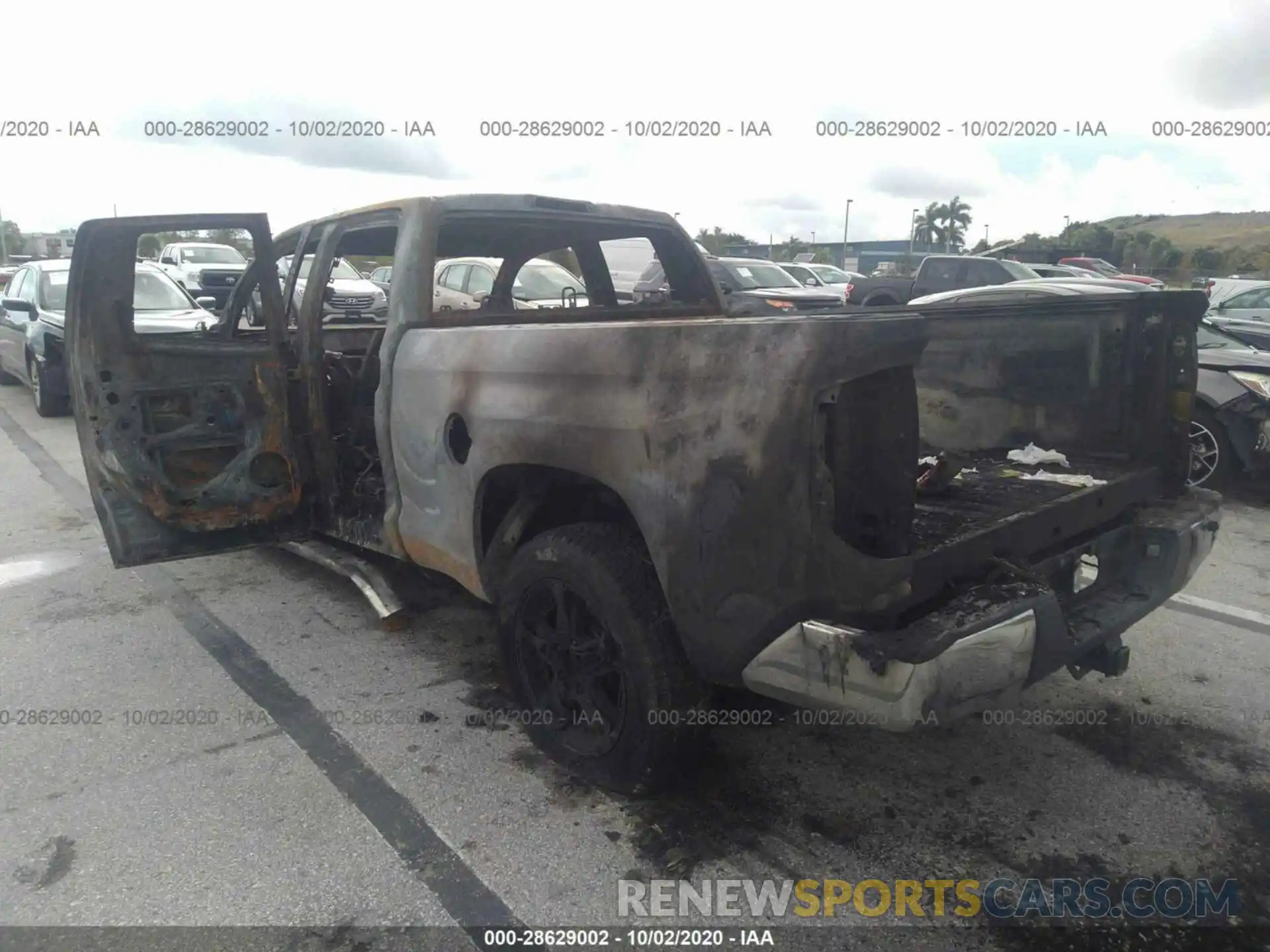 3 Photograph of a damaged car 5TFRM5F17KX136452 TOYOTA TUNDRA 2WD 2019