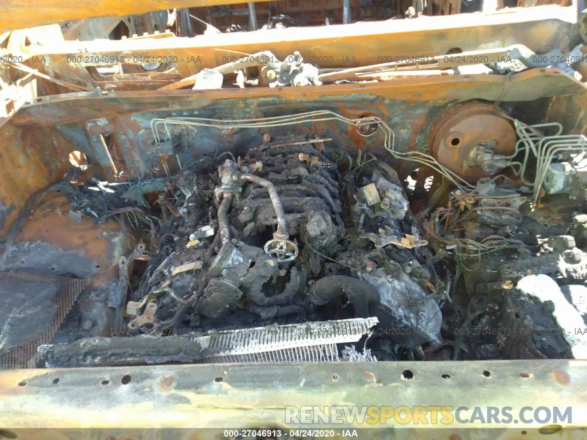 10 Photograph of a damaged car 5TFRM5F17KX139464 TOYOTA TUNDRA 2WD 2019