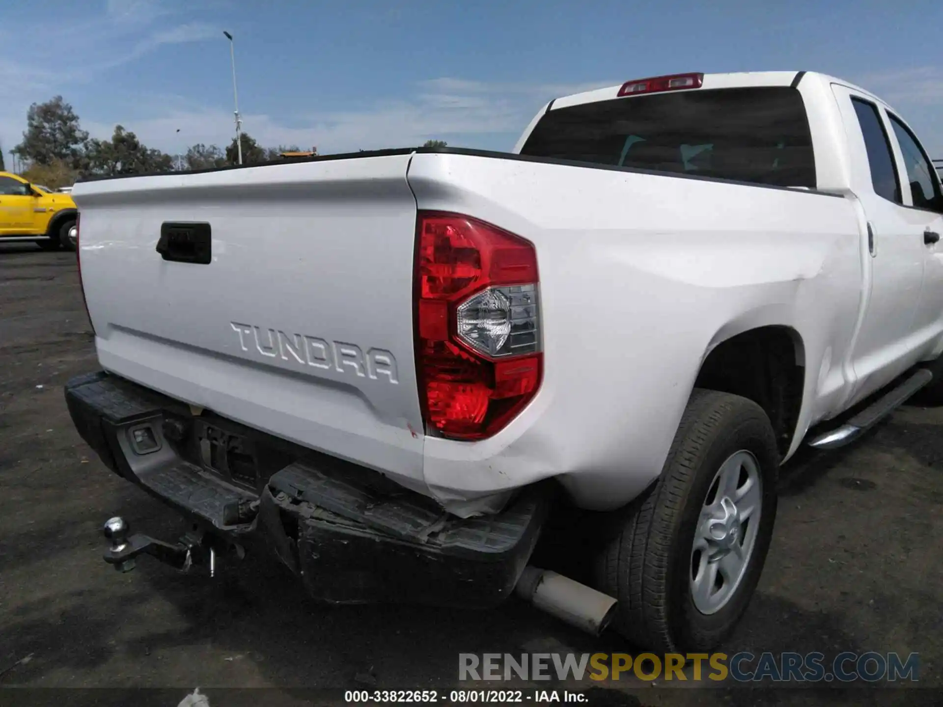 6 Photograph of a damaged car 5TFRM5F18KX141174 TOYOTA TUNDRA 2WD 2019