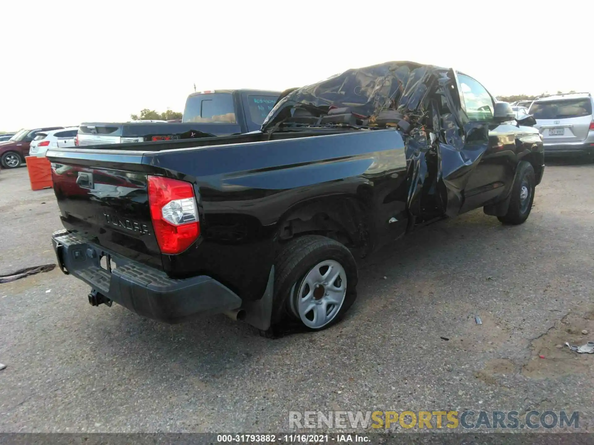 4 Photograph of a damaged car 5TFRM5F1XKX140642 TOYOTA TUNDRA 2WD 2019