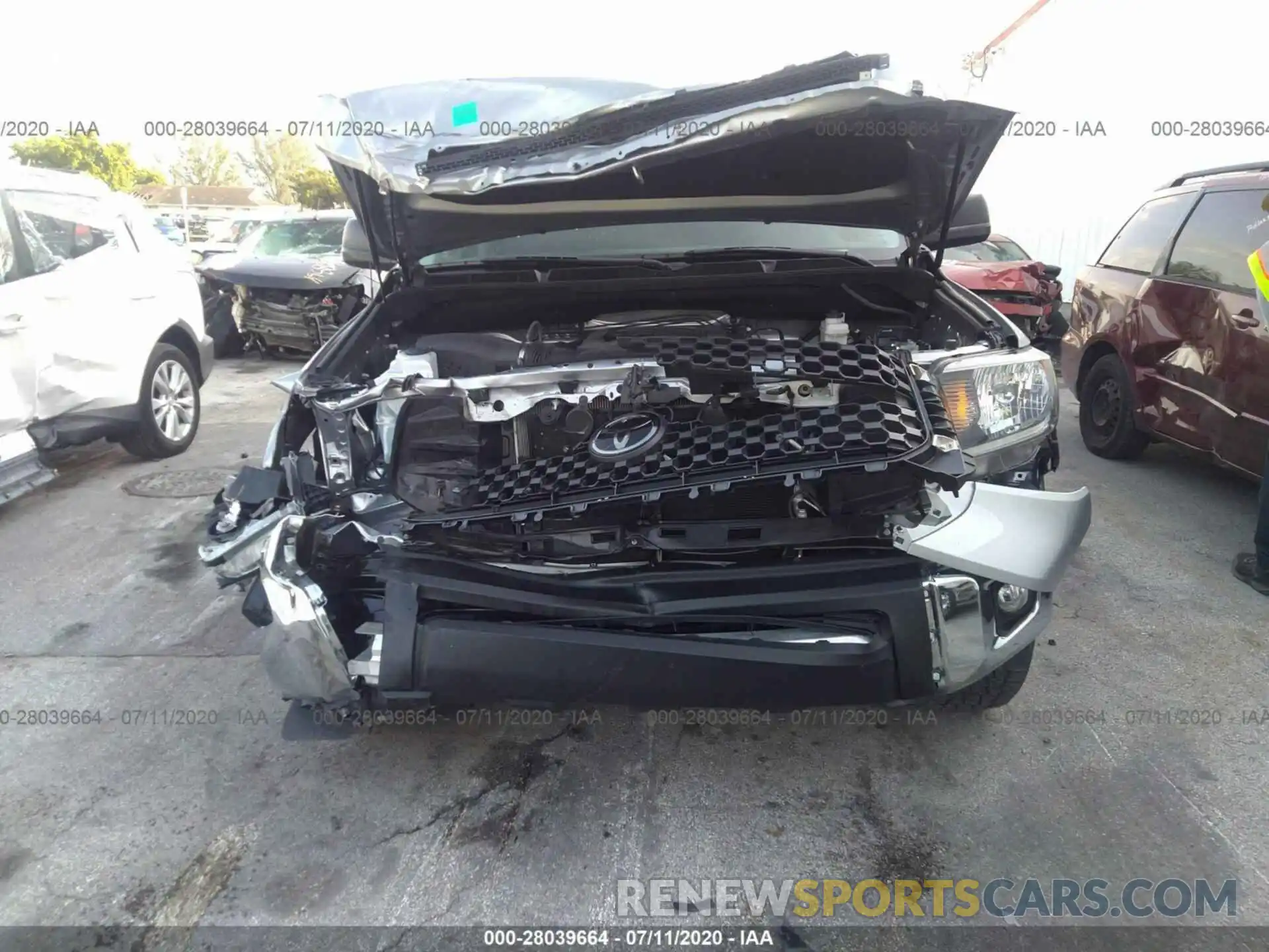 6 Photograph of a damaged car 5TFRY5F10KX255383 TOYOTA TUNDRA 2WD 2019