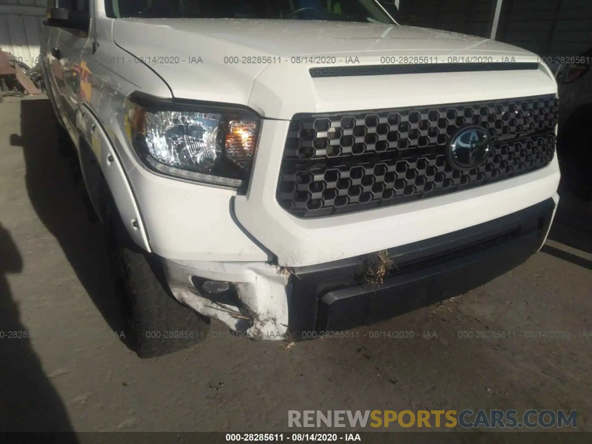 6 Photograph of a damaged car 5TFRY5F13KX248556 TOYOTA TUNDRA 2WD 2019