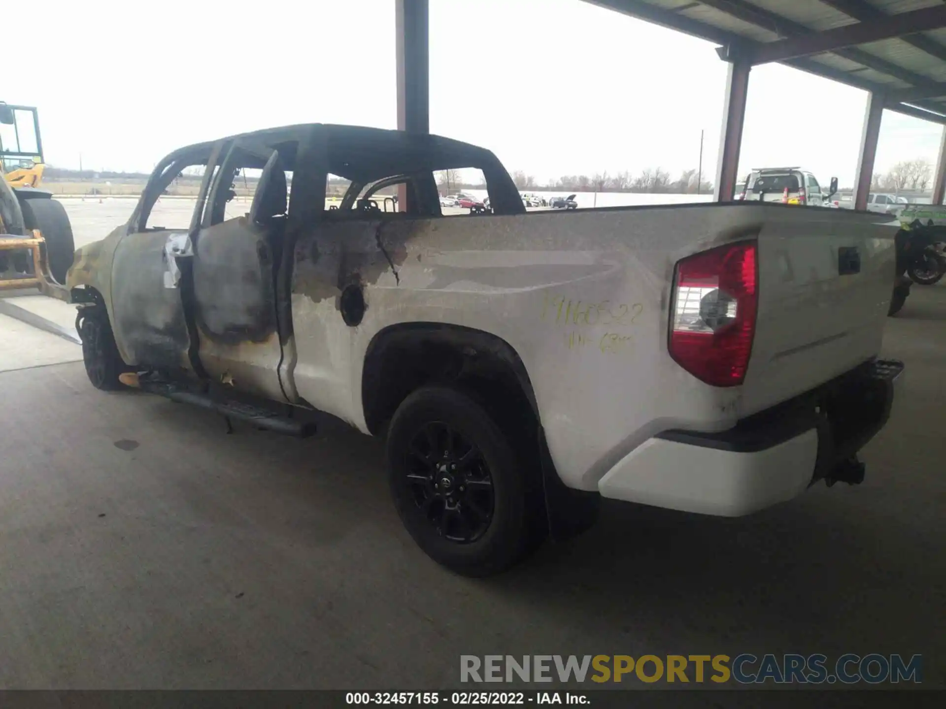 3 Photograph of a damaged car 5TFRY5F15KX246842 TOYOTA TUNDRA 2WD 2019